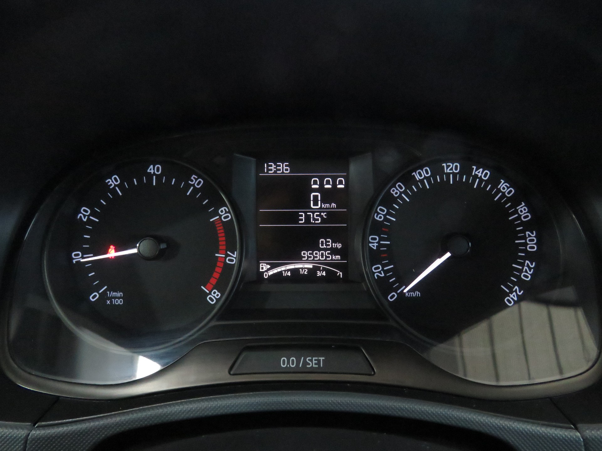 SKODA Fabia 1.0 Active-image-15