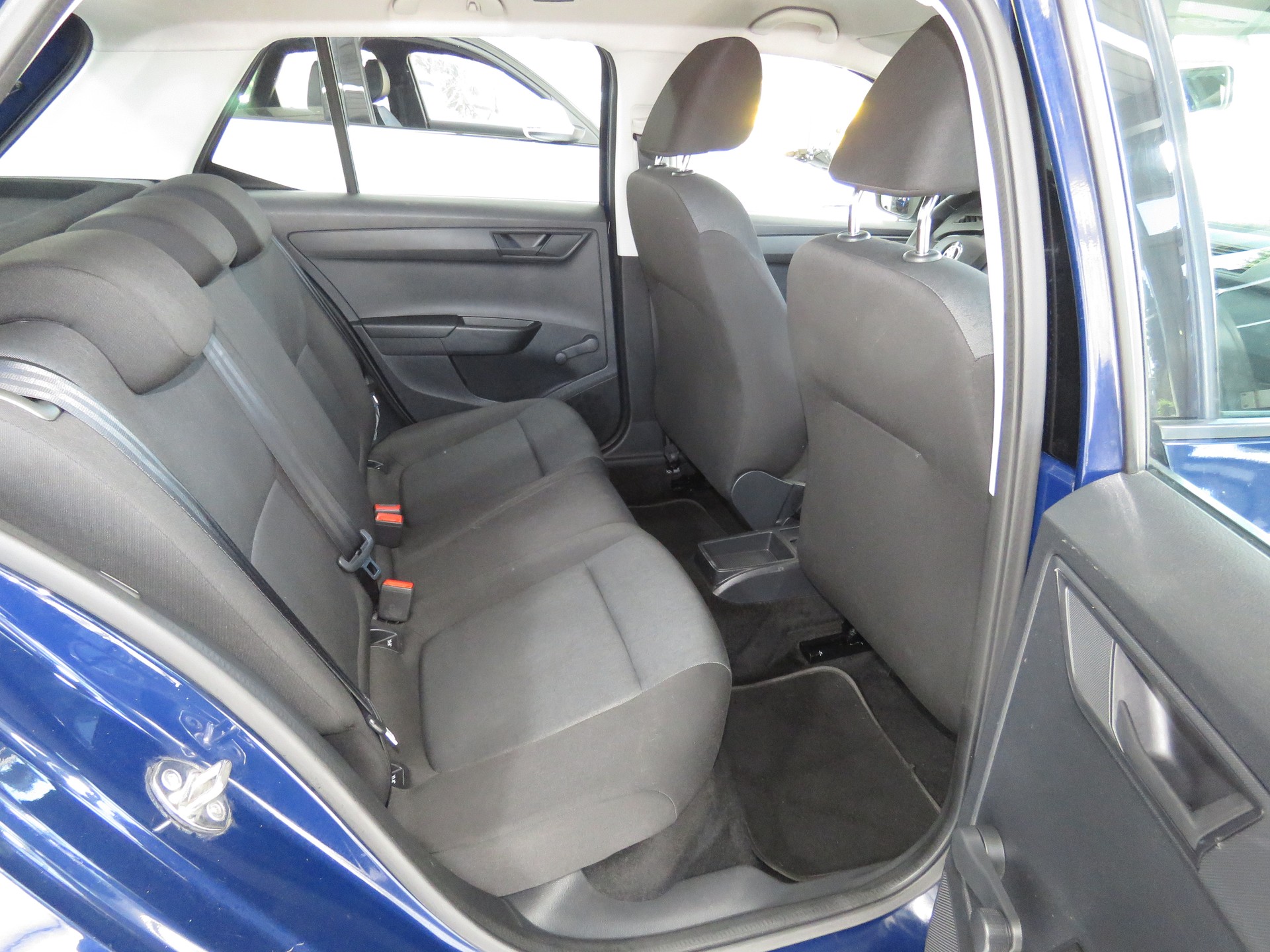 SKODA Fabia 1.0 Active-image-12