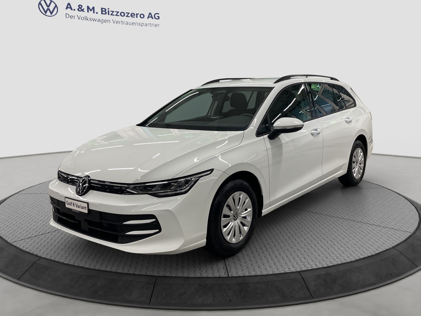 VW Golf Variant 1.5 eTSI mHEV Basis DSG-image-0