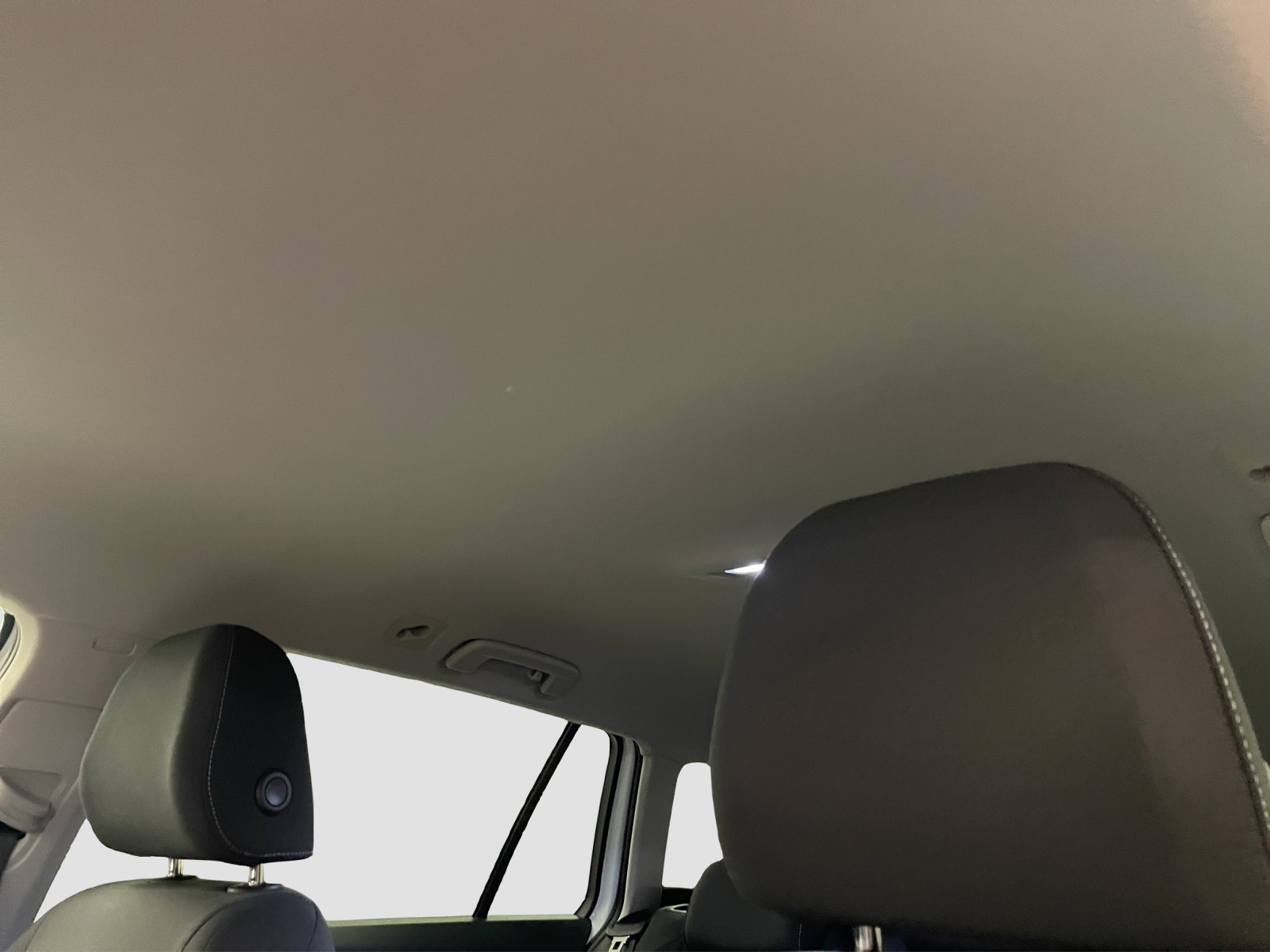 VW Golf Variant 1.5 eTSI mHEV Basis DSG-image-15