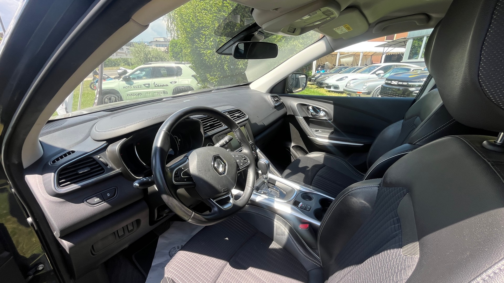 RENAULT Kadjar 1.2 16V Turbo Bose EDC-image-8