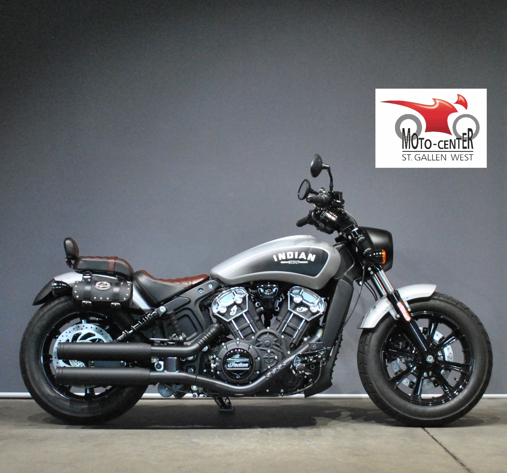 INDIAN Scout Bobber-showroom-element-1