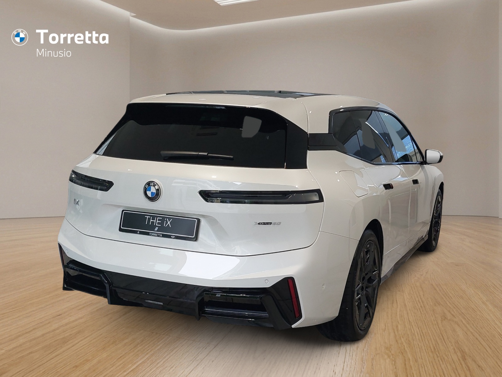 BMW iX xDrive60 M Sport Pro-image-4