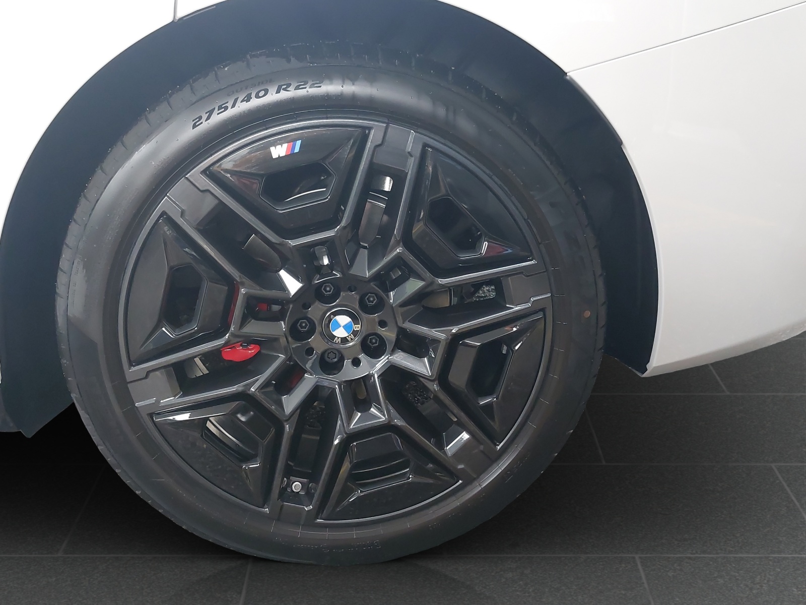 BMW iX xDrive60 M Sport Pro-image-11