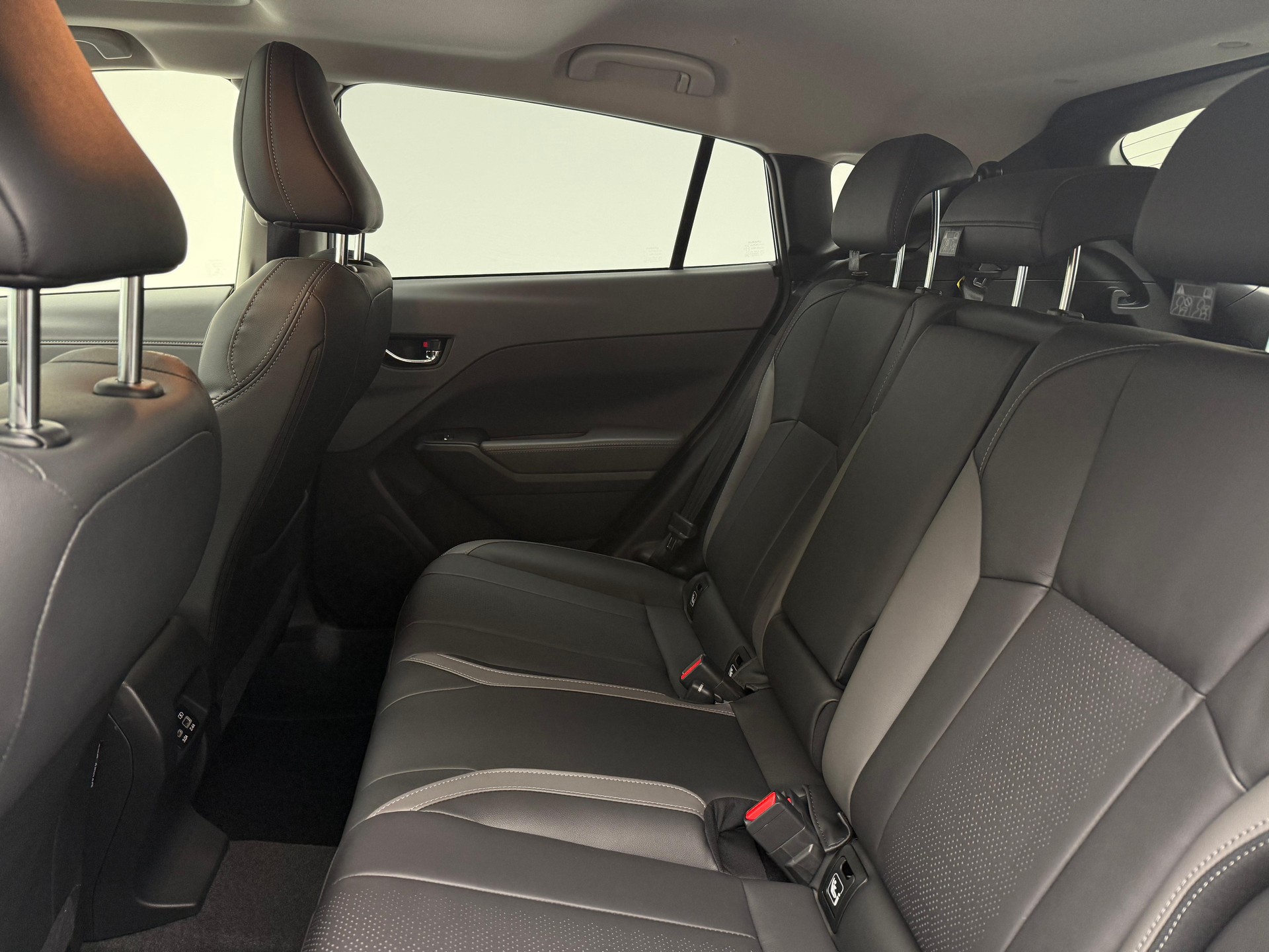 SUBARU Crosstrek 2.0i e-Boxer Luxury-image-6