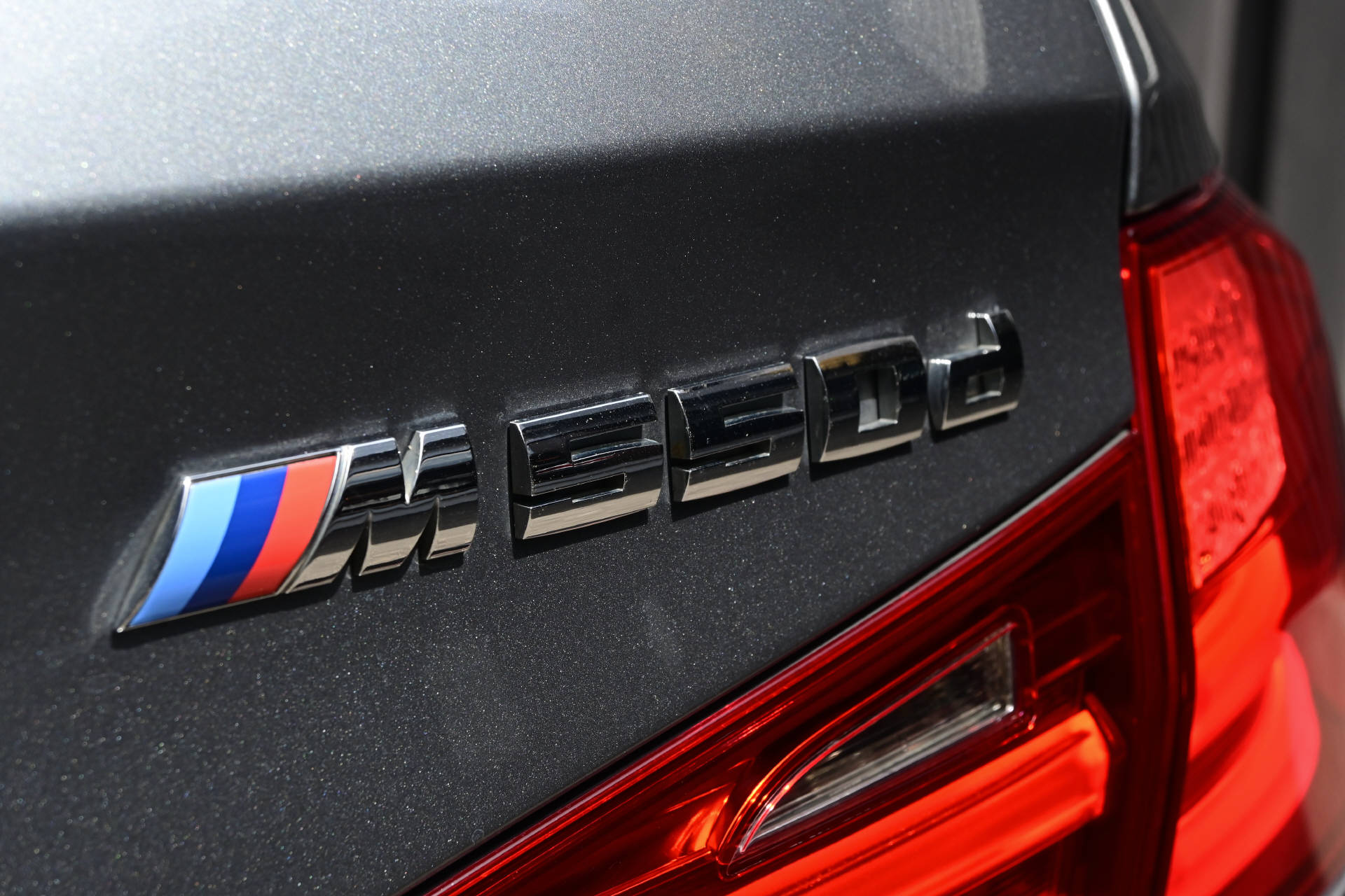 BMW M 550d xDrive Touring-image-7