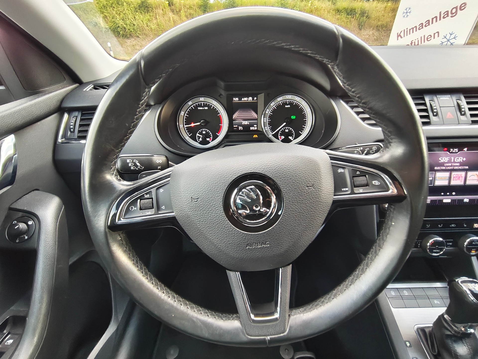SKODA Octavia Combi 1.5 TSI Soleil DSG-image-6