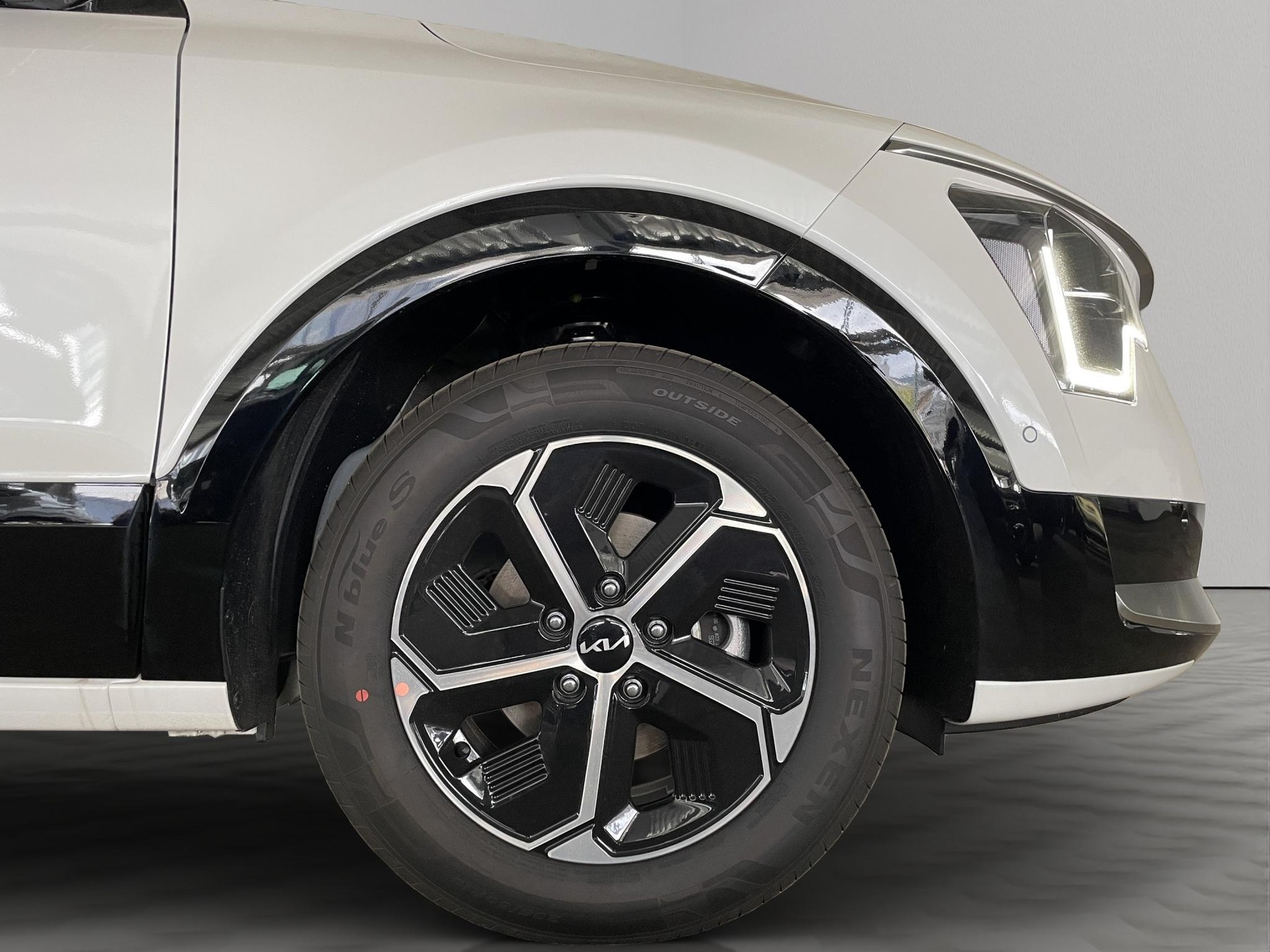 KIA Niro 1.6 GDi Plug-in Hybrid Style-image-12