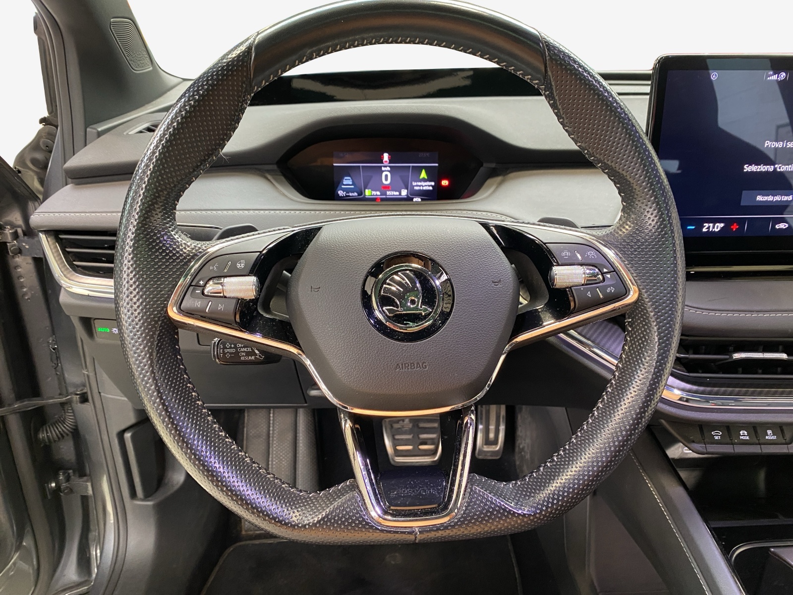 SKODA Enyaq iV 80 SportLine Ultra-image-9