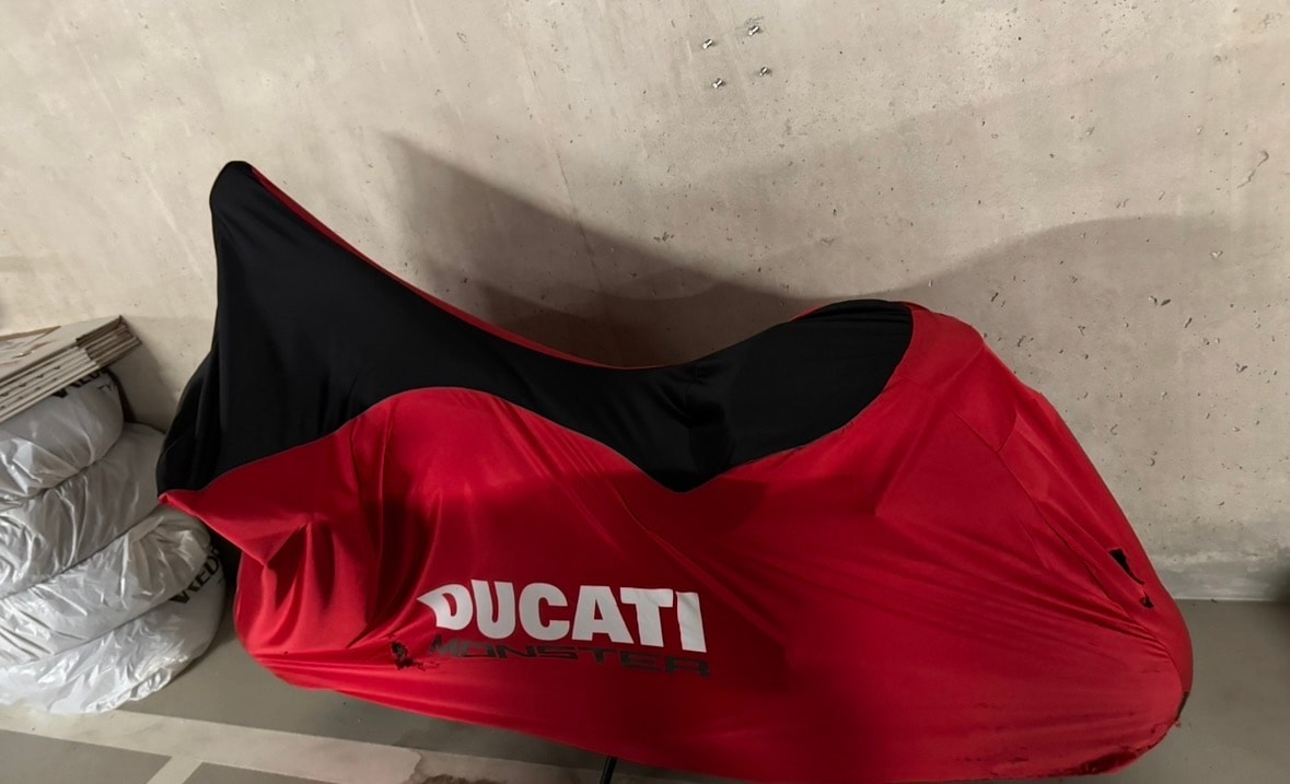 DUCATI MONSTER 937-image-1