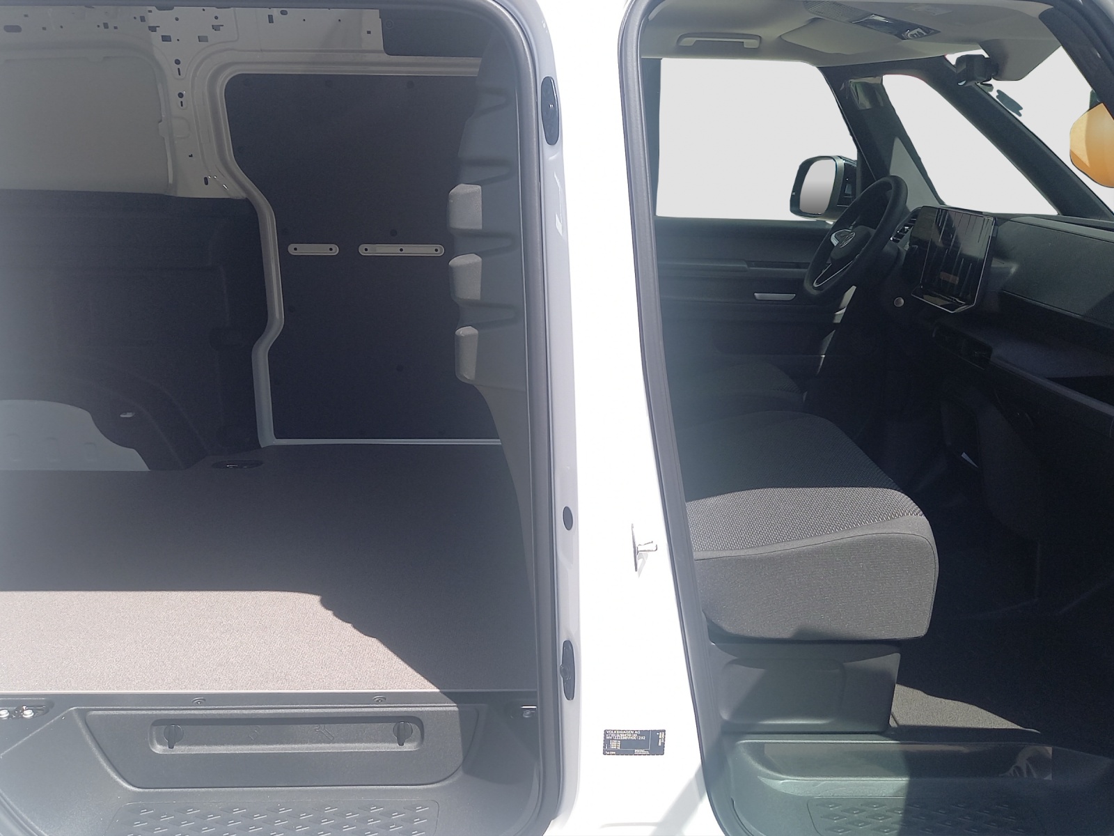 VW ID. Buzz Cargo Pro-image-8