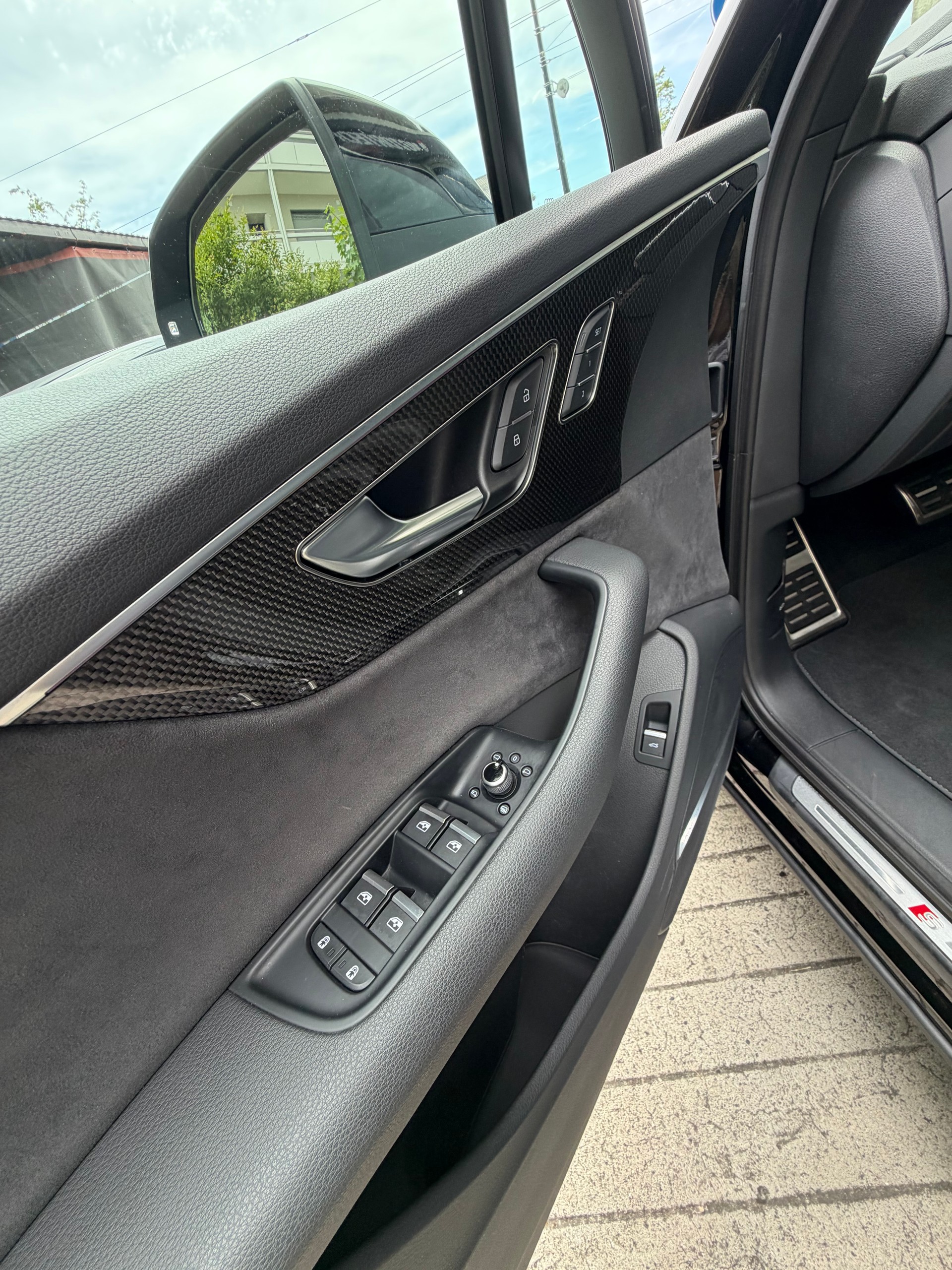 AUDI SQ7 TFSI quattro tiptronic-image-4