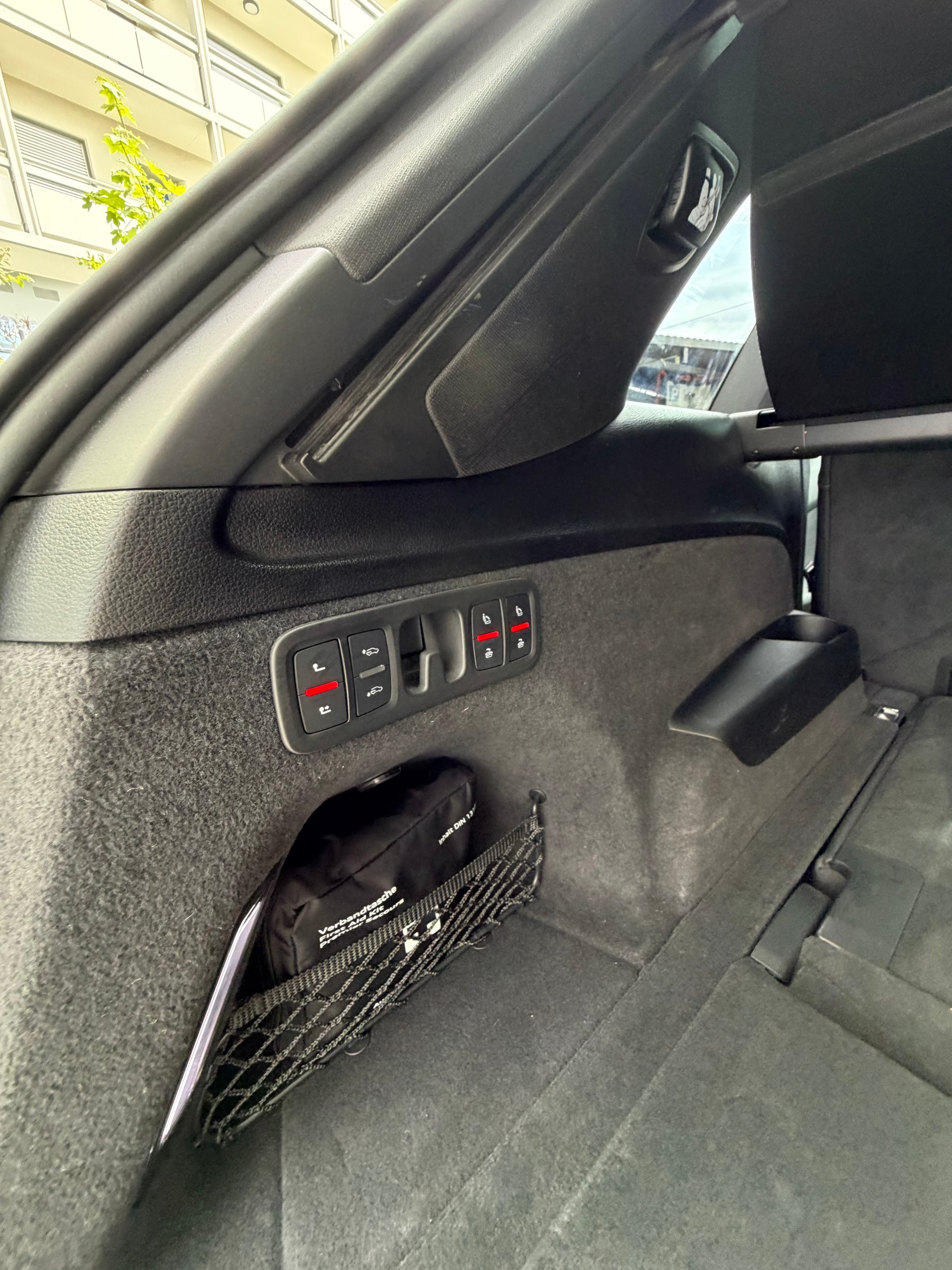 AUDI SQ7 TFSI quattro tiptronic-image-10