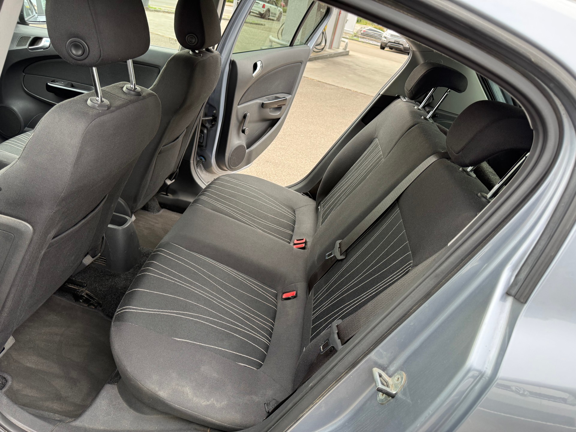 OPEL Corsa 1.4 TP Anniversary Automatic-image-9