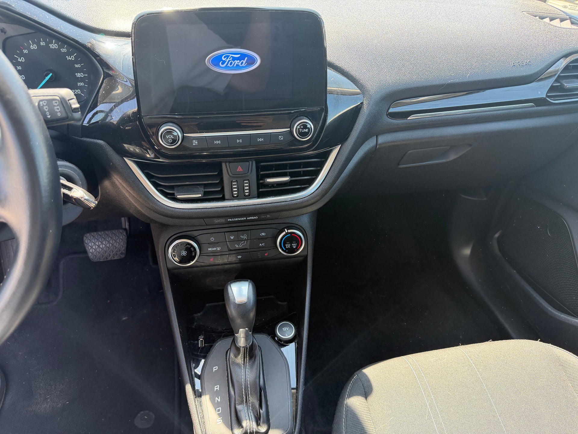 FORD Fiesta 1.0 SCTi Trend Automat-image-8
