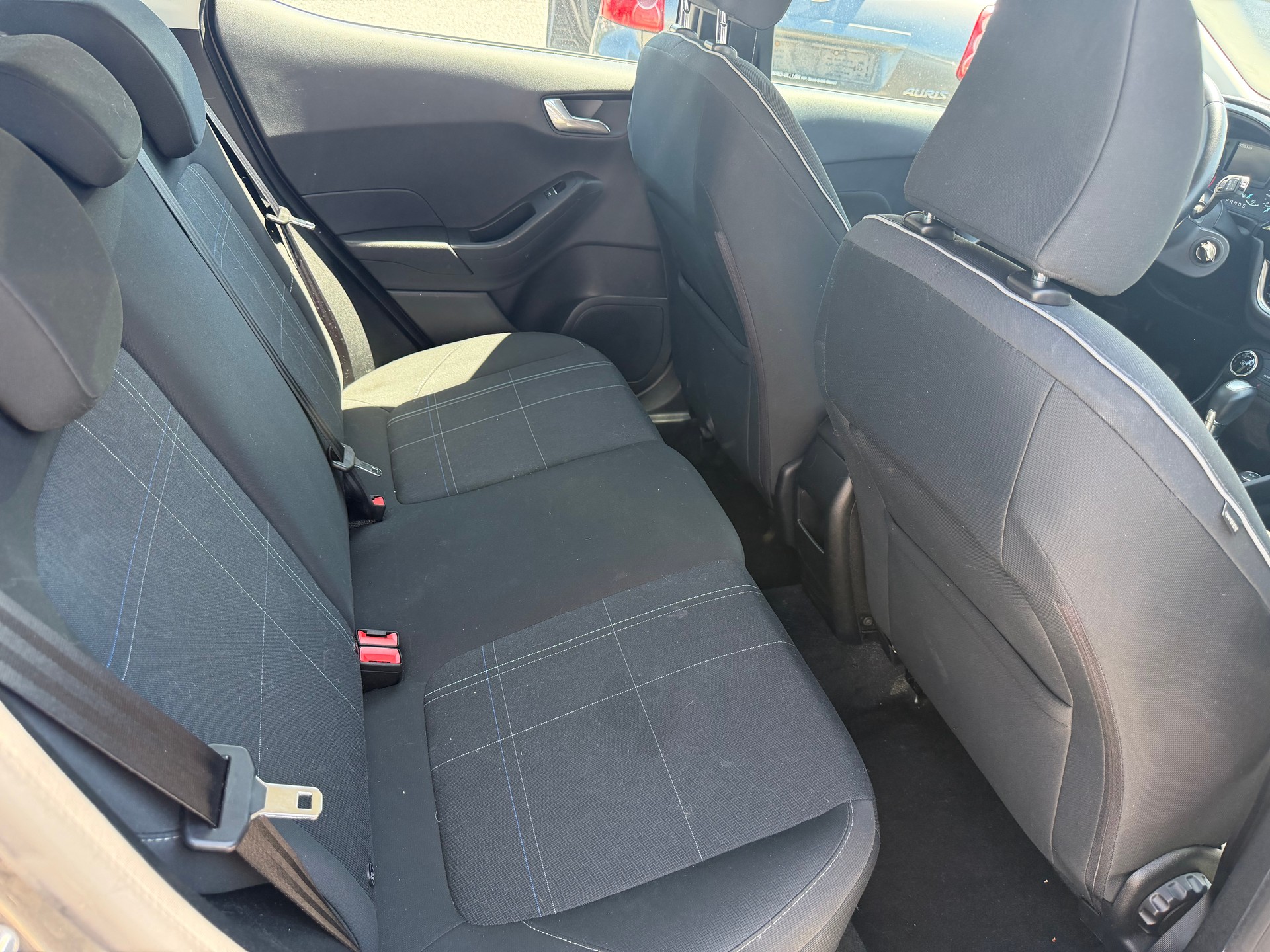 FORD Fiesta 1.0 SCTi Trend Automat-image-5