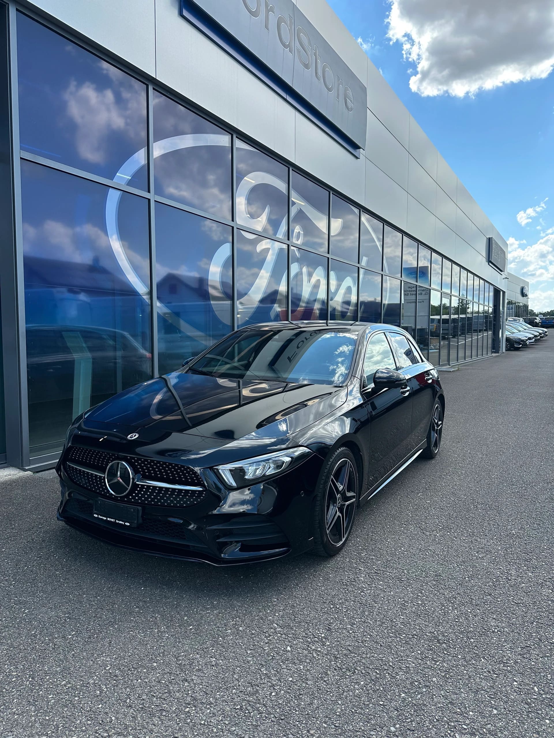MERCEDES-BENZ A 180 AMG Line-image-1