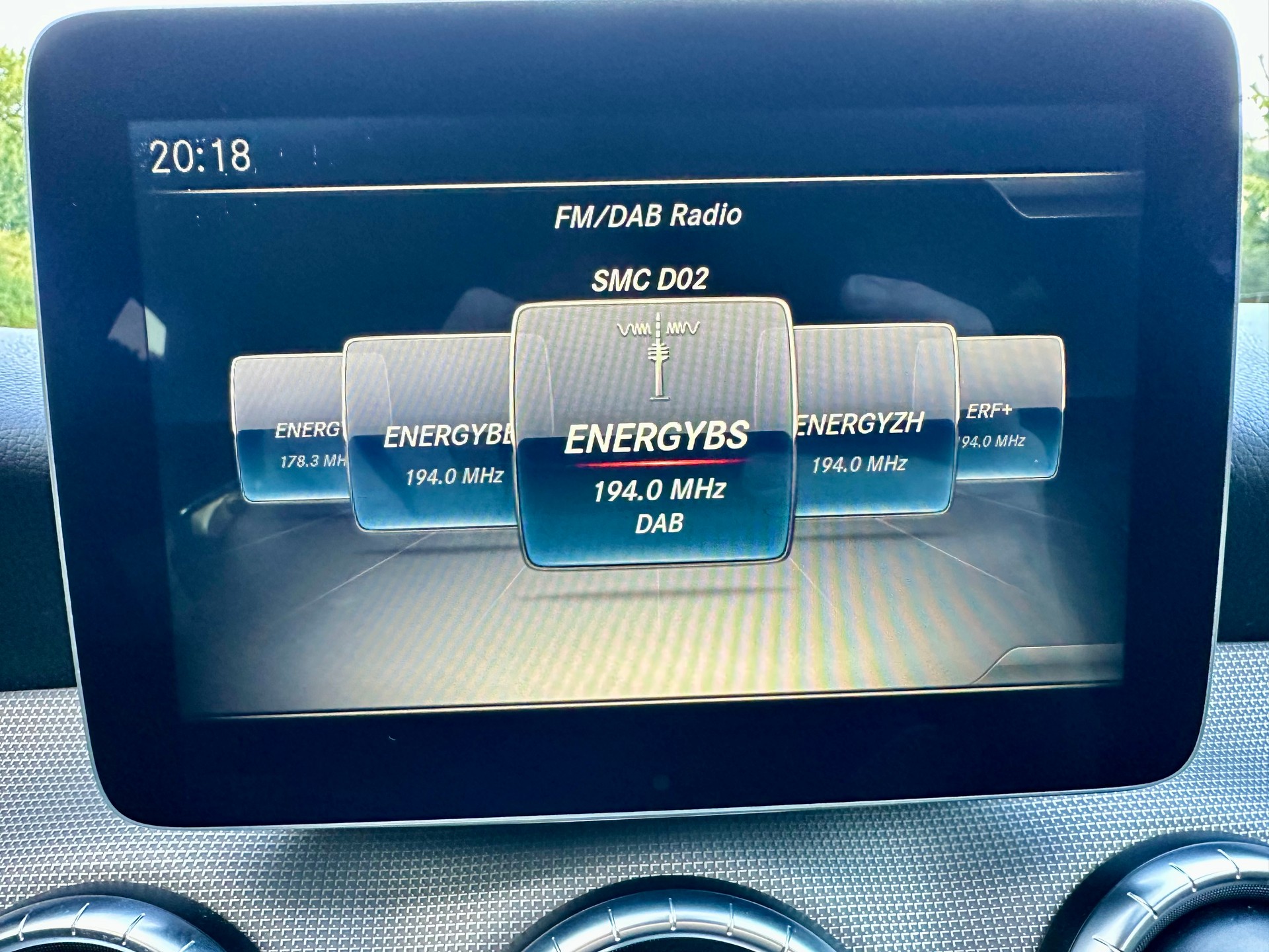 MERCEDES-BENZ CLA 200 d Night Star 7G-DCT-image-17