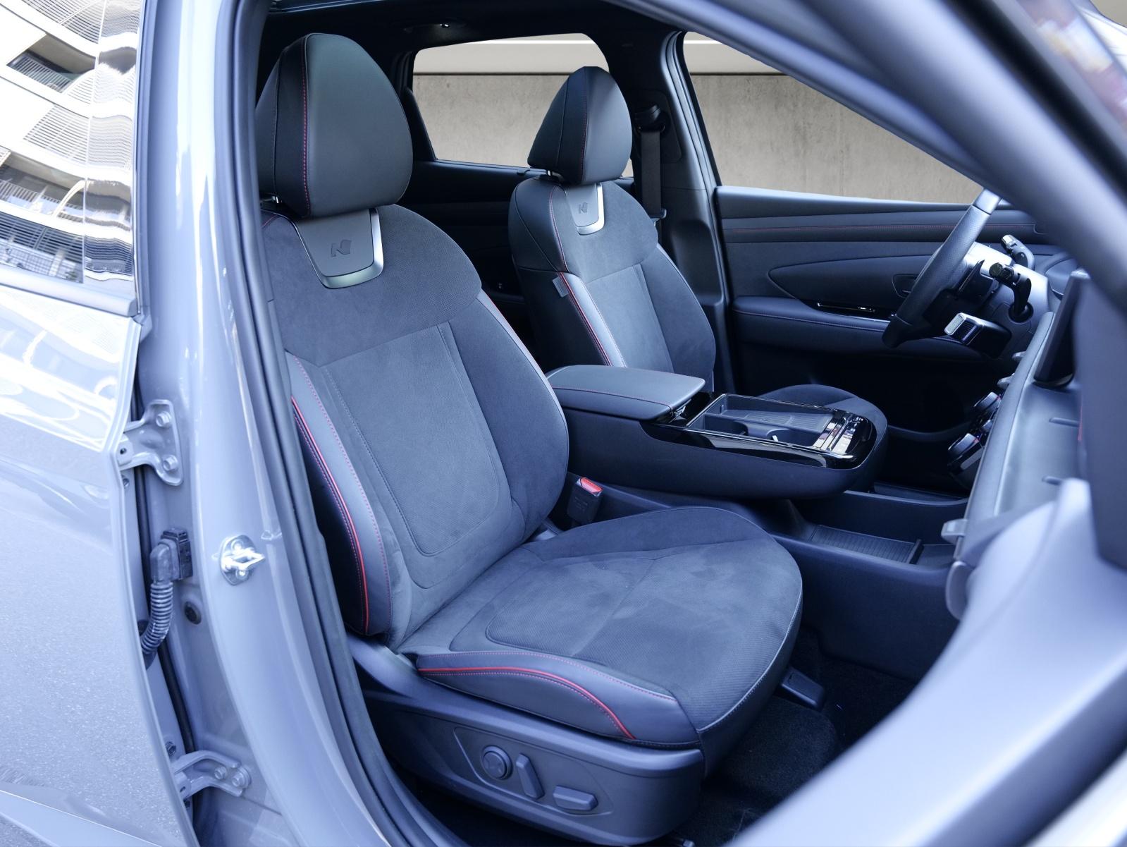 HYUNDAI Tucson 1.6 T-GDi HEV N-Line 4WD-image-8