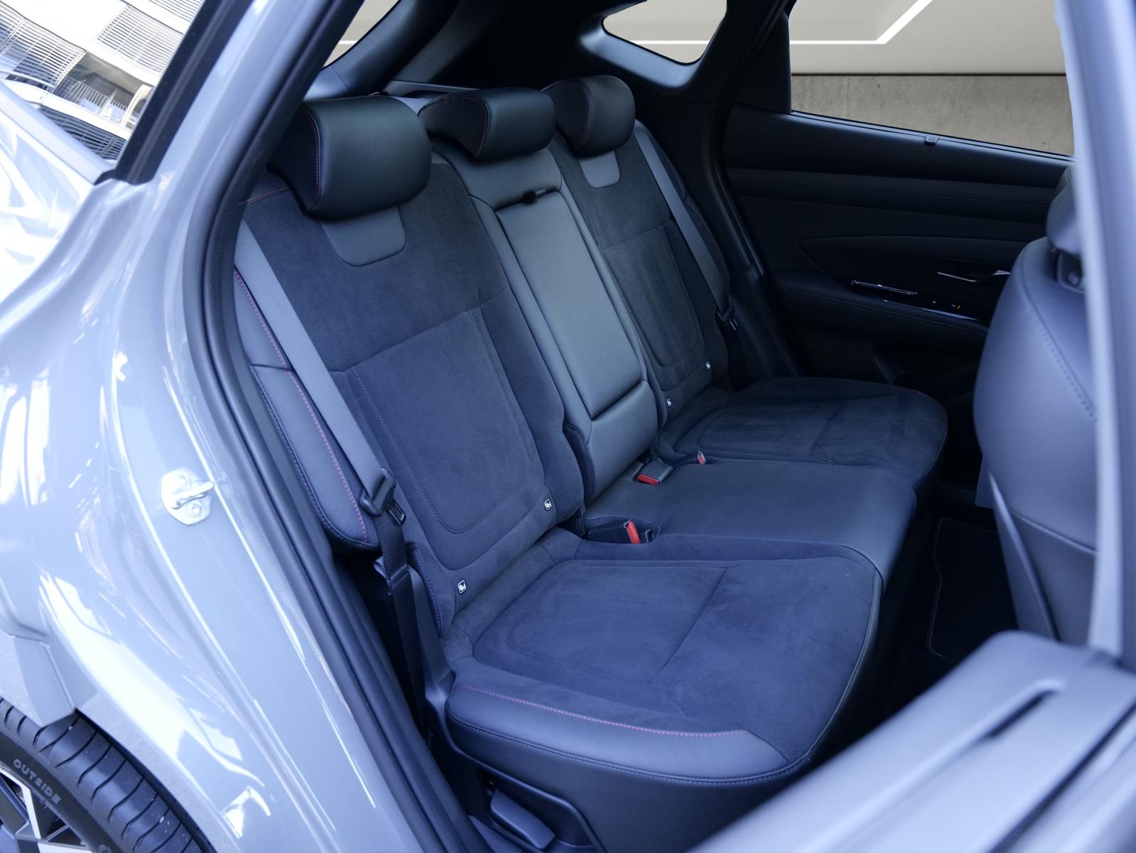 HYUNDAI Tucson 1.6 T-GDi HEV N-Line 4WD-image-9