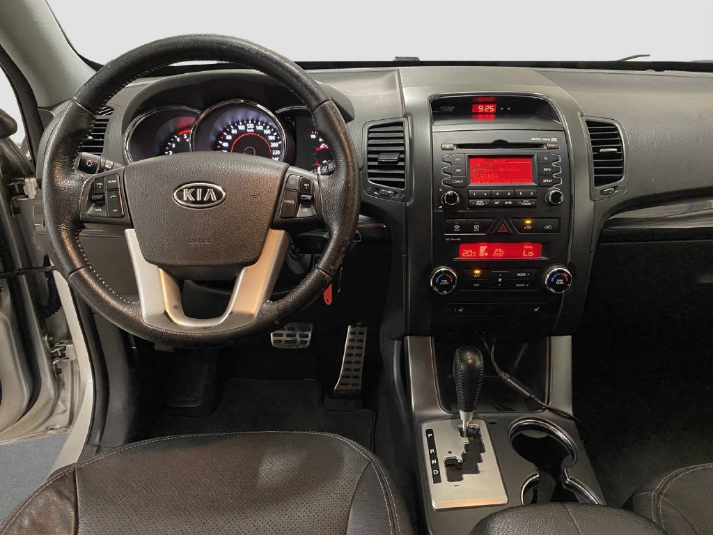 KIA Sorento 2.2 CRDi Style 7P-image-9