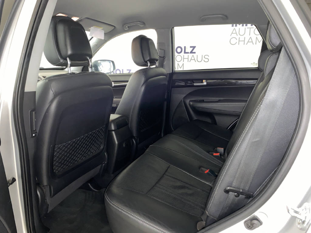 KIA Sorento 2.2 CRDi Style 7P-image-16