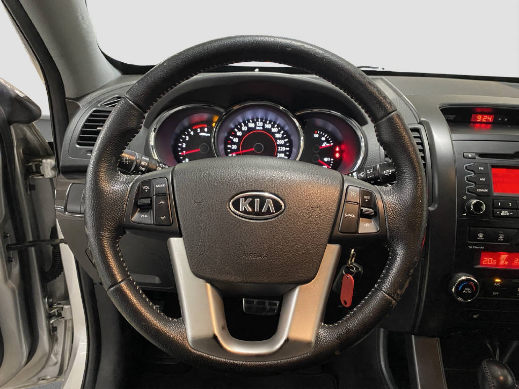 KIA Sorento 2.2 CRDi Style 7P-image-8