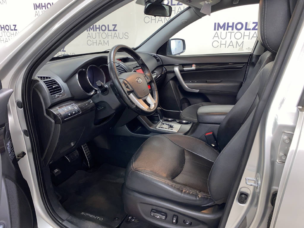 KIA Sorento 2.2 CRDi Style 7P-image-15