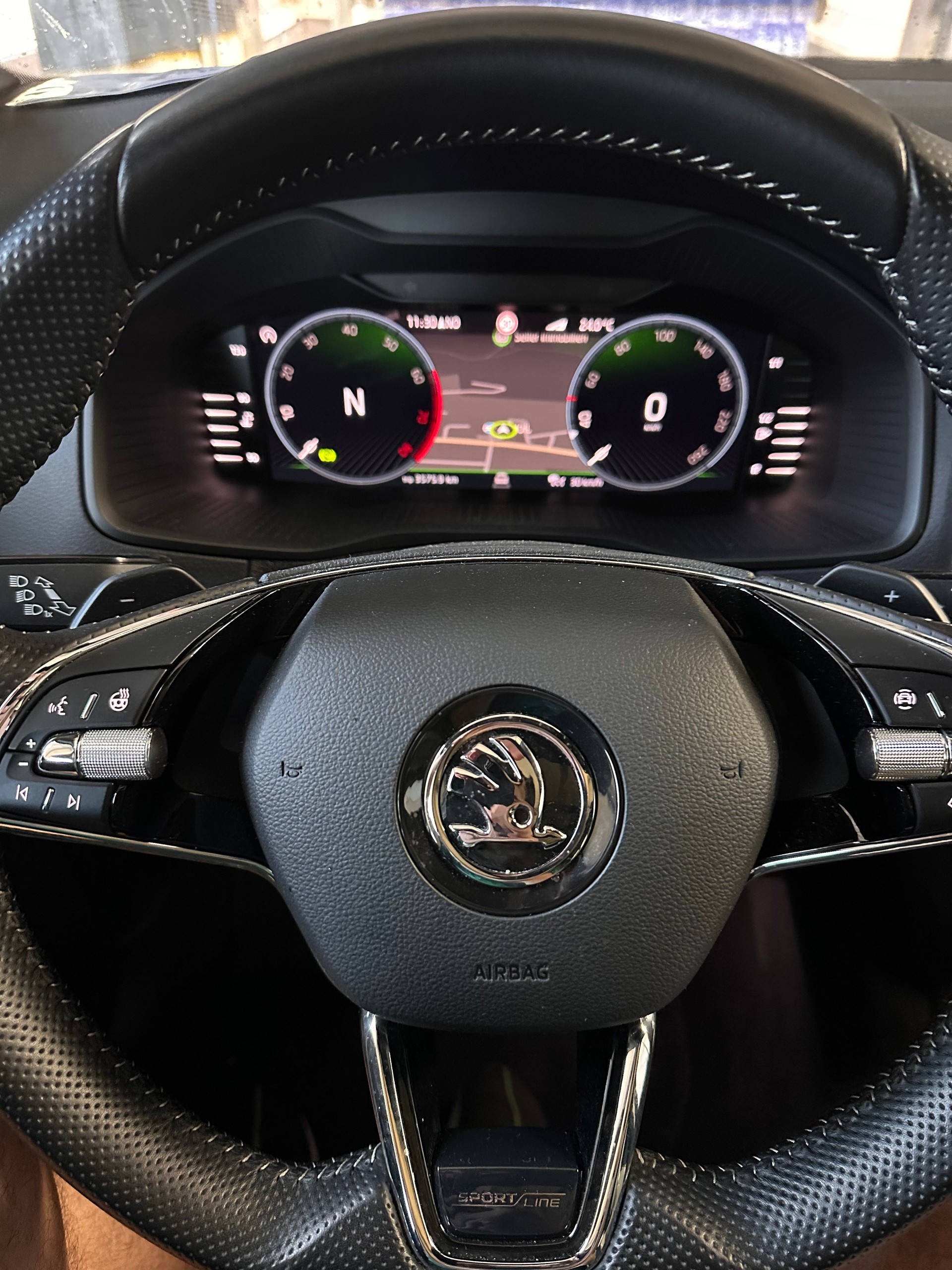 SKODA 1.5 TSI SportLine DSG-image-5