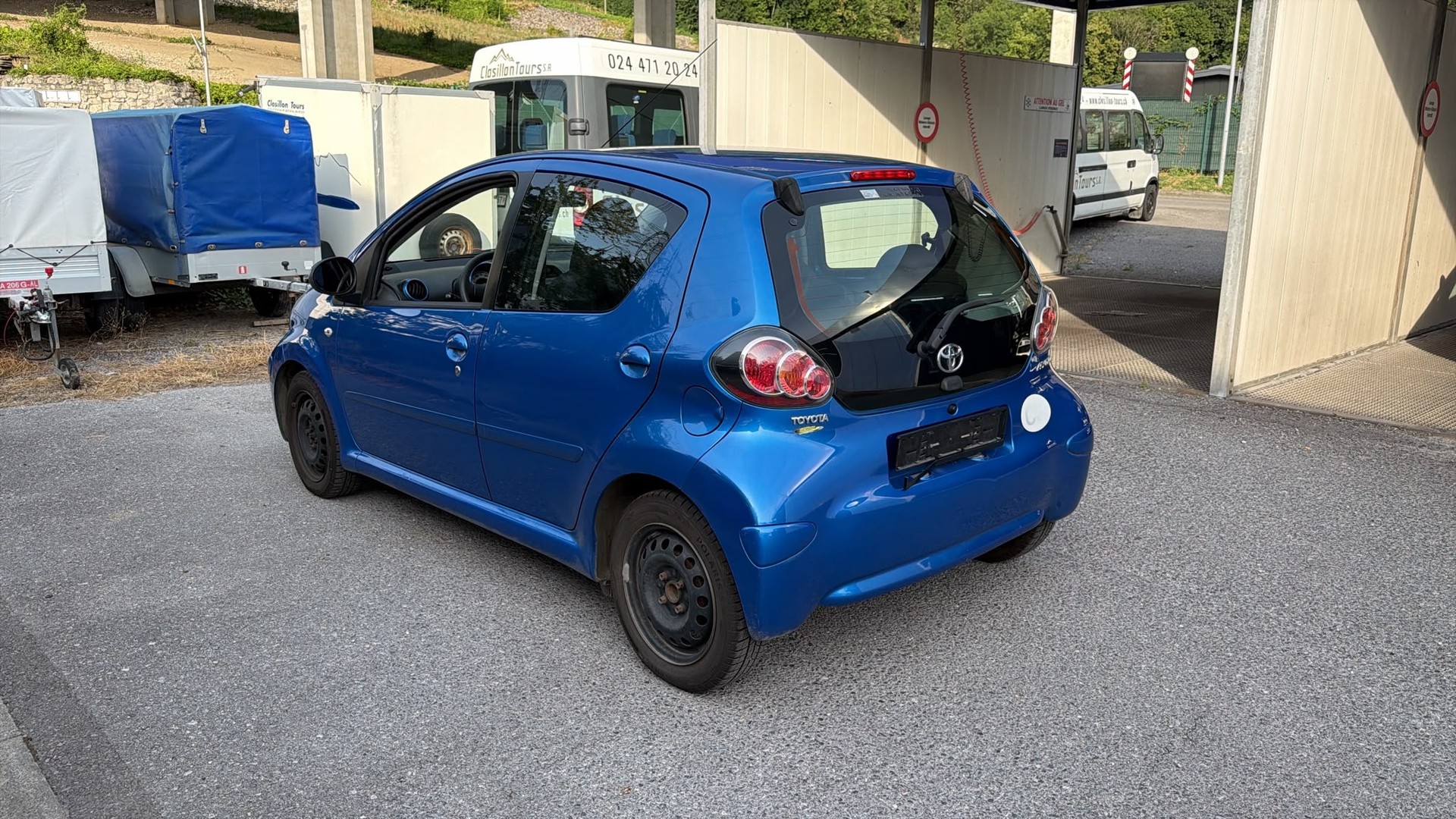 TOYOTA Aygo 1.0 Linea Luna Cool-image-4
