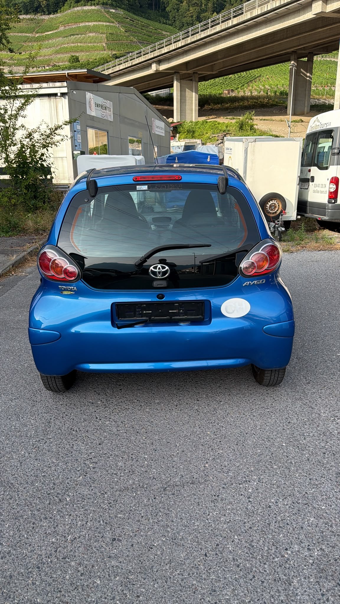 TOYOTA Aygo 1.0 Linea Luna Cool-image-3
