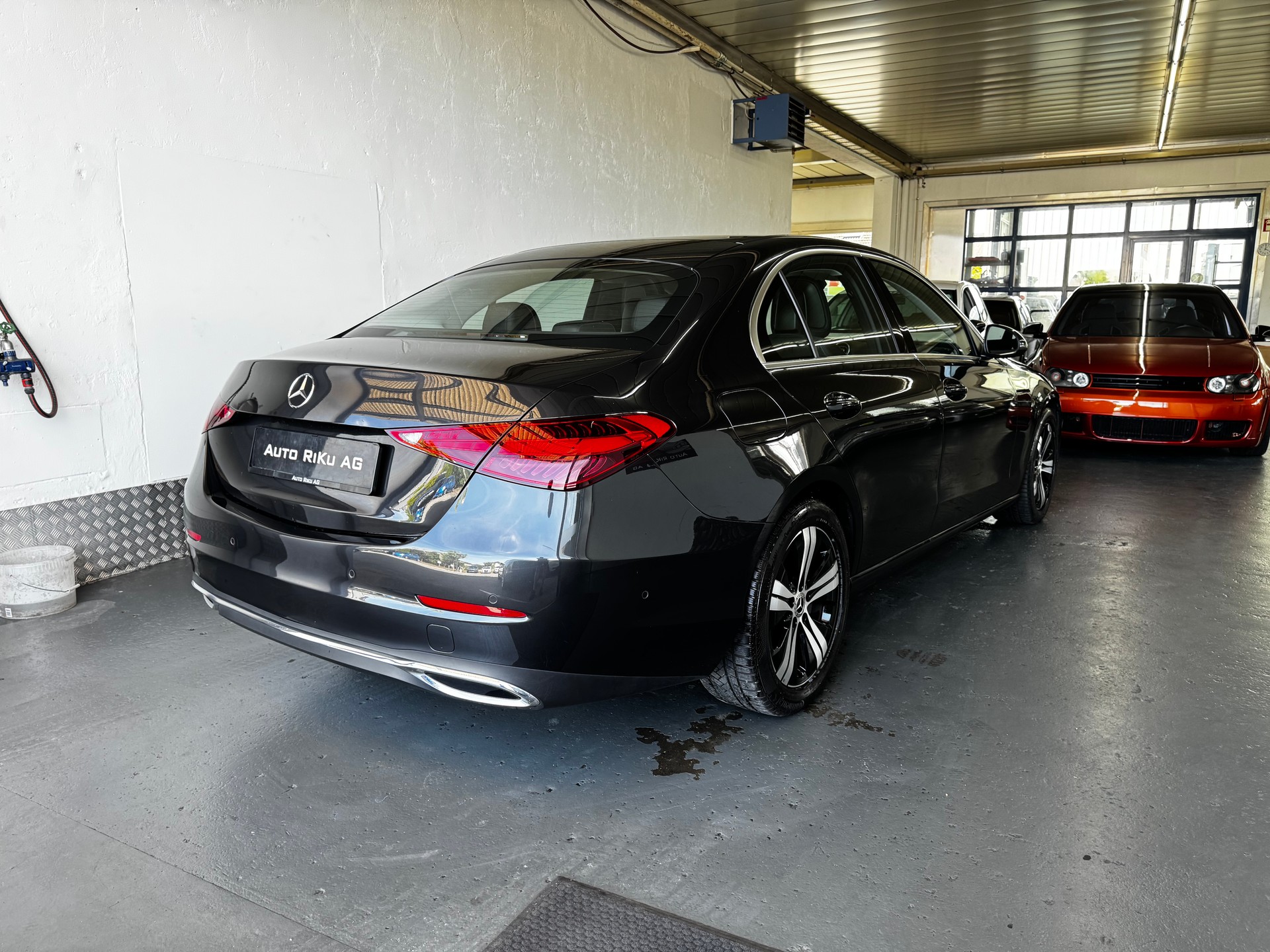 MERCEDES-BENZ C 180 Avantgarde-image-9