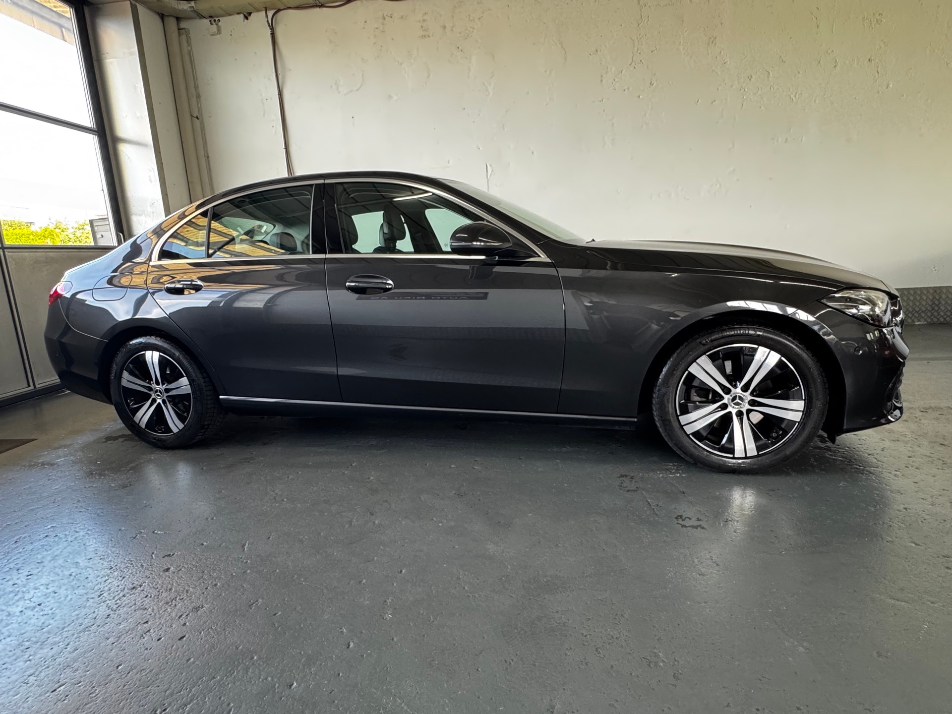 MERCEDES-BENZ C 180 Avantgarde-image-7