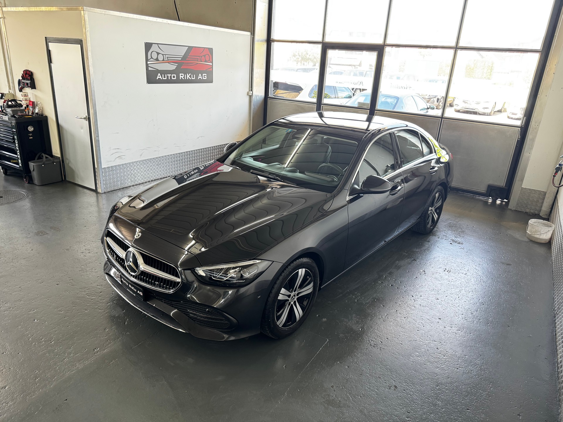 MERCEDES-BENZ C 180 Avantgarde-image-5