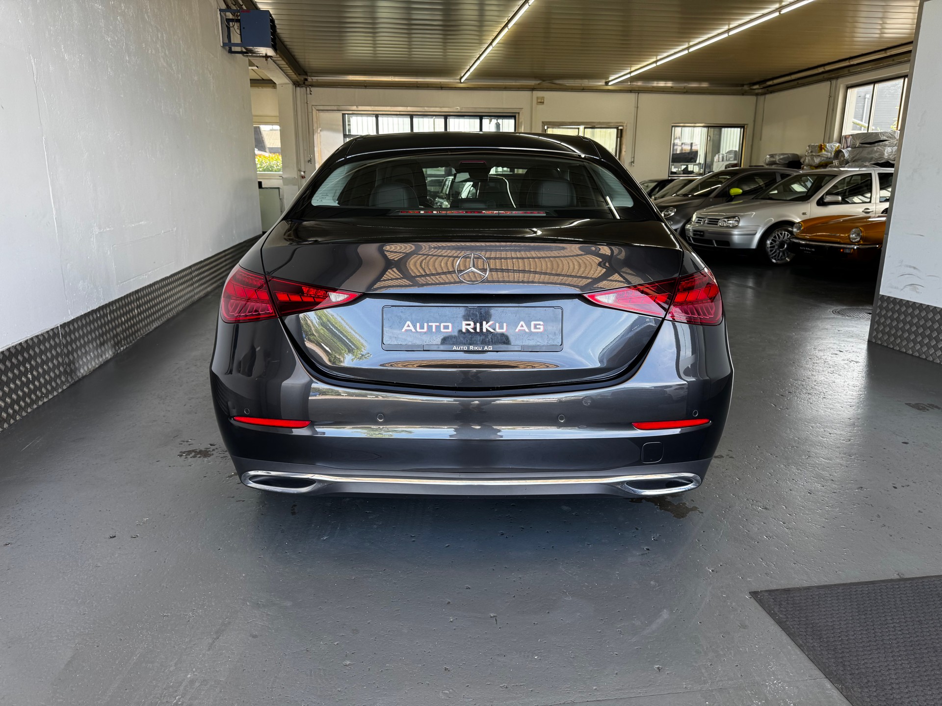 MERCEDES-BENZ C 180 Avantgarde-image-11
