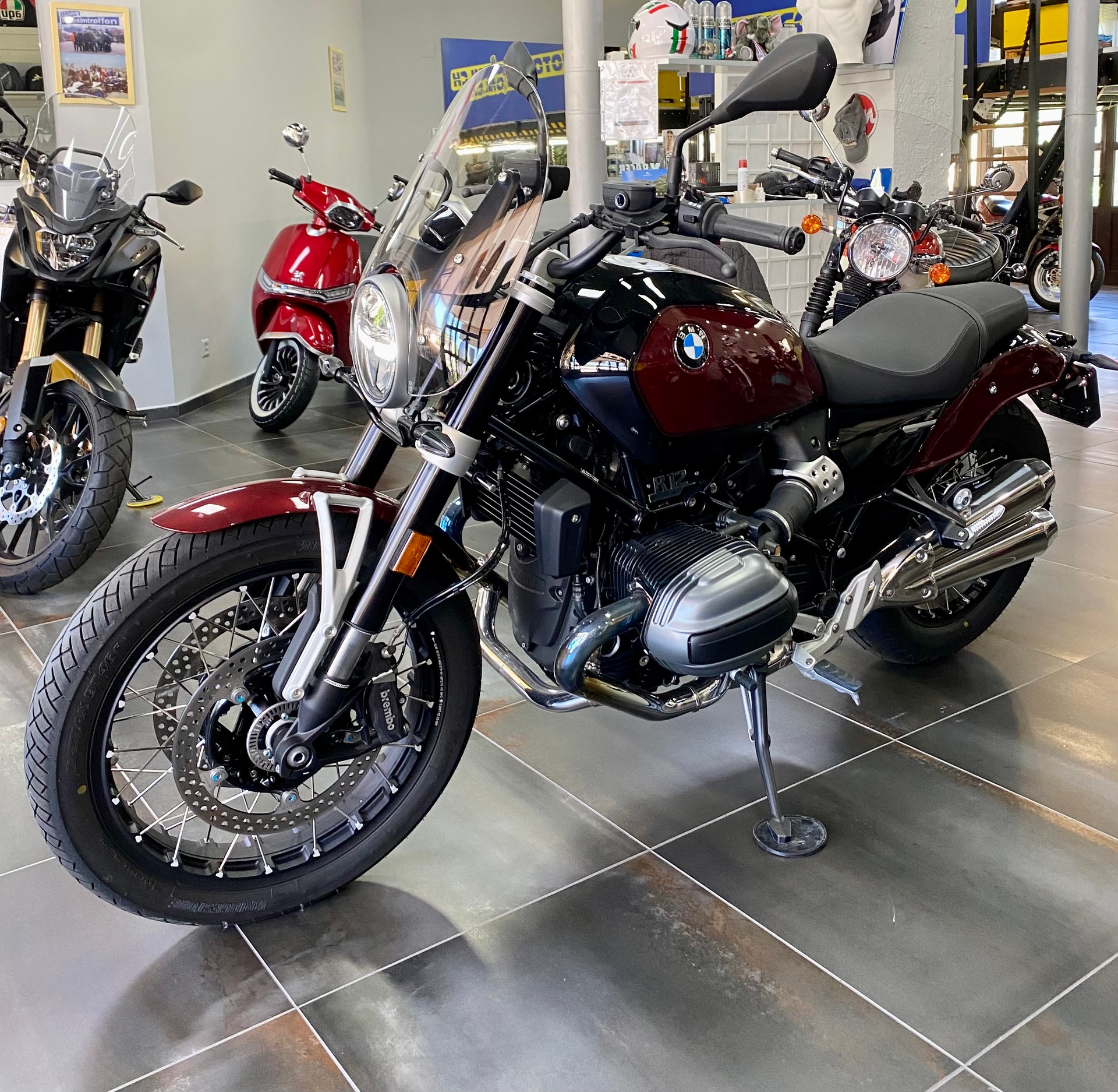 BMW R 12