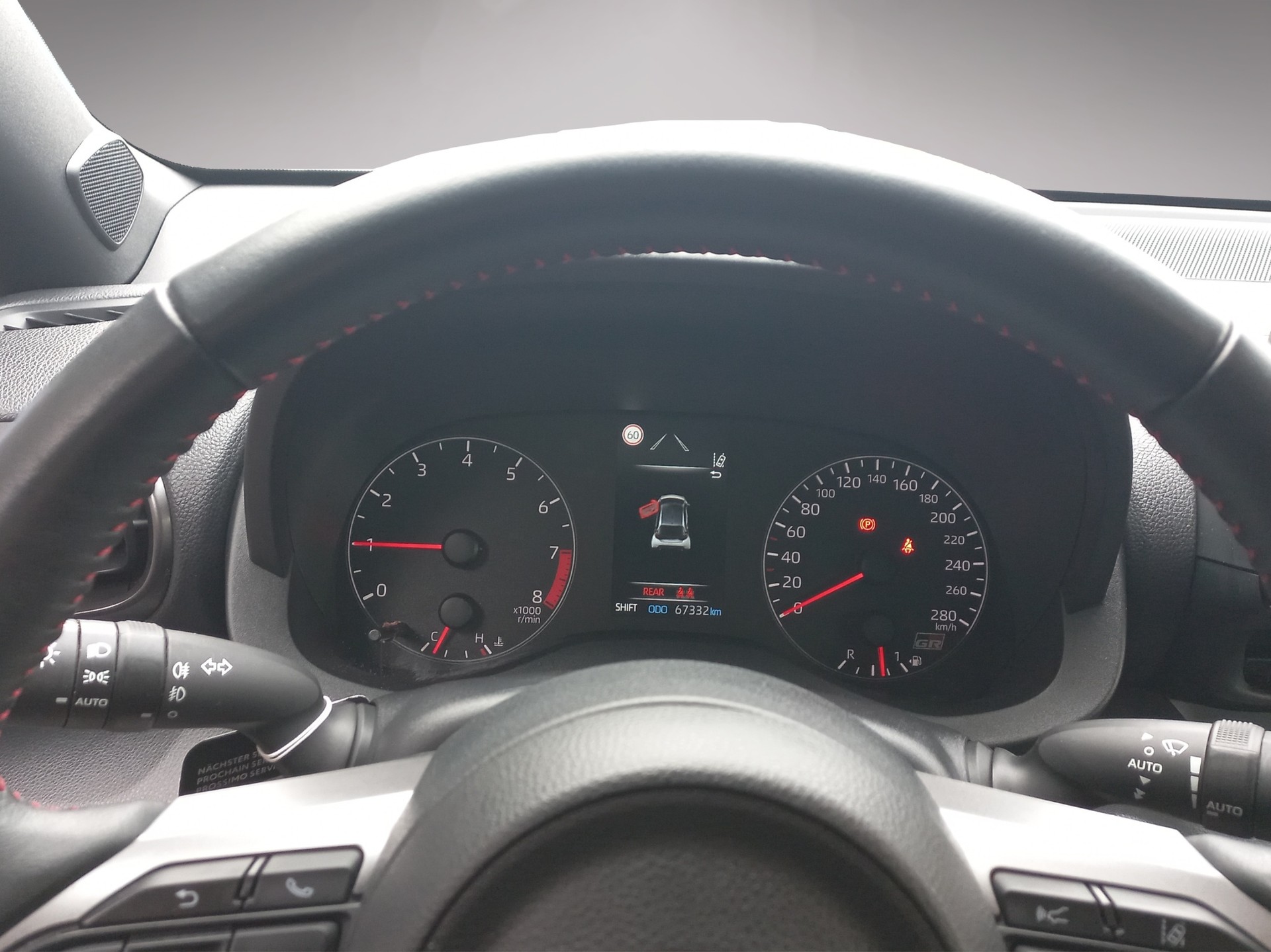 TOYOTA Yaris 1.6 GR Sport-image-10