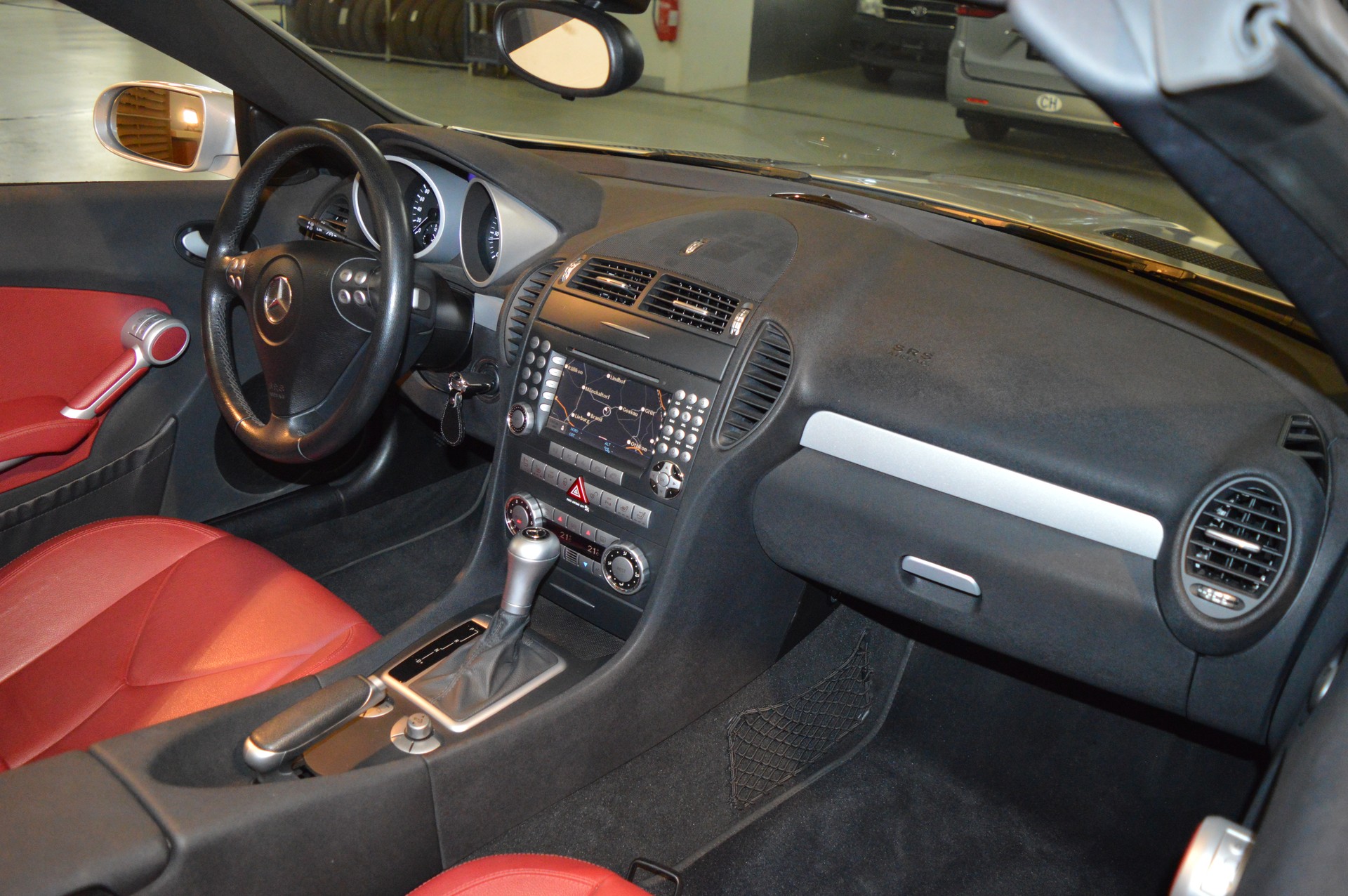 MERCEDES-BENZ SLK 350-image-8