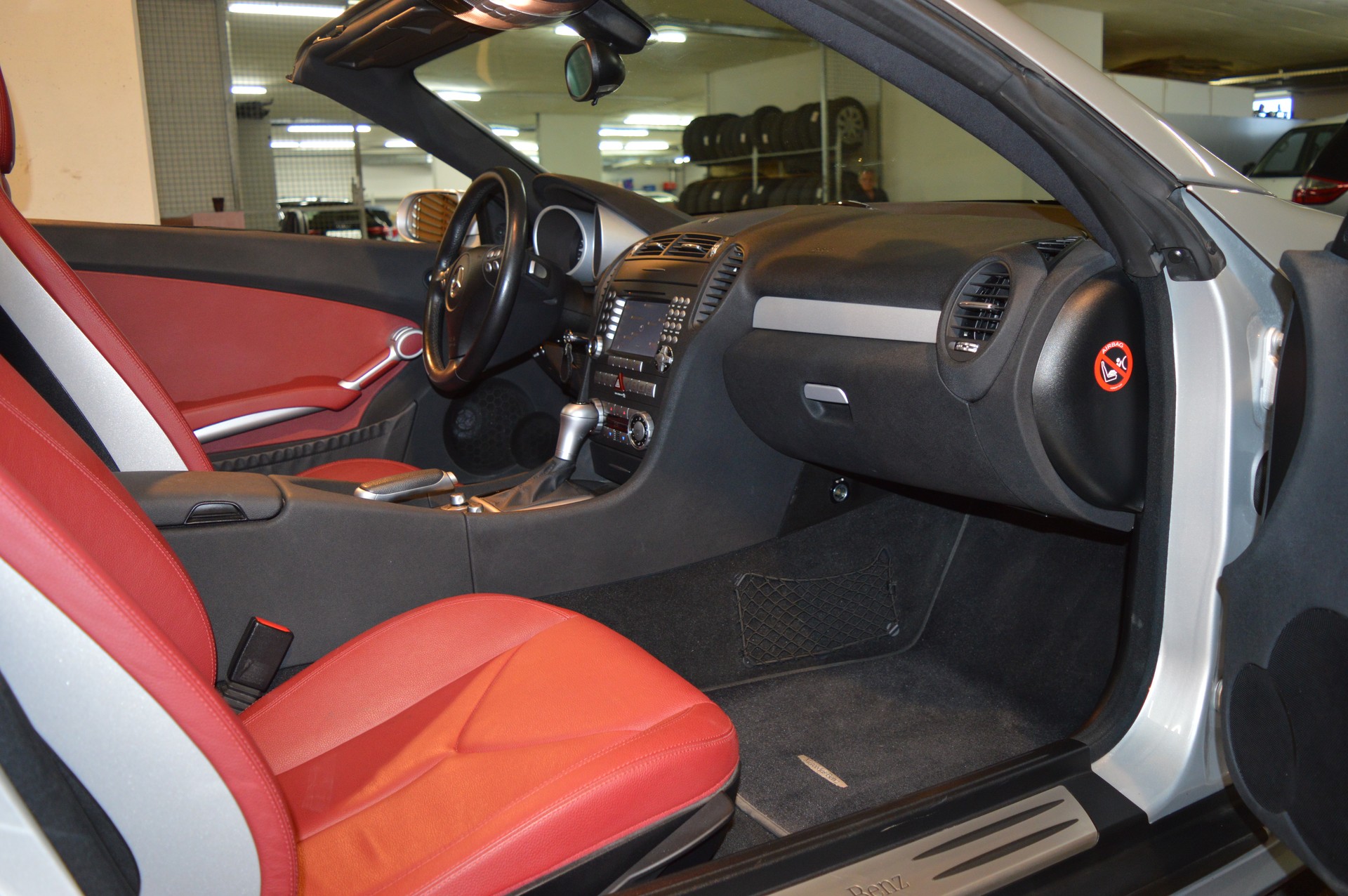 MERCEDES-BENZ SLK 350-image-9