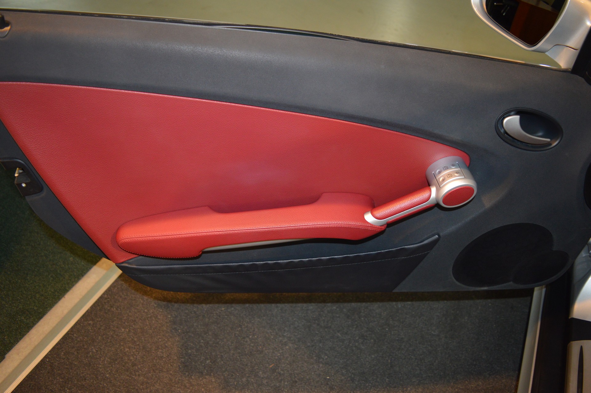 MERCEDES-BENZ SLK 350-image-12