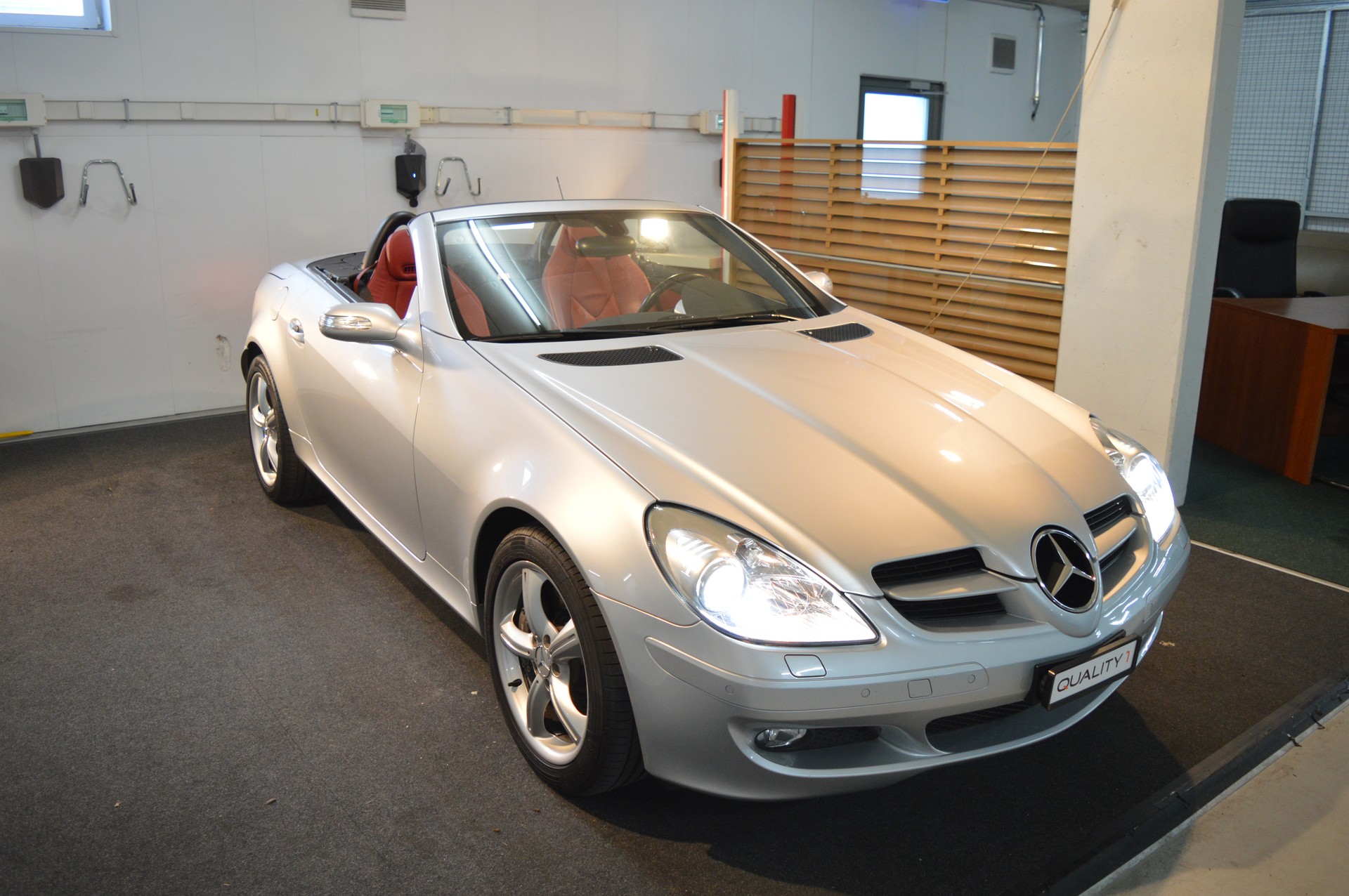 MERCEDES-BENZ SLK 350-image-1