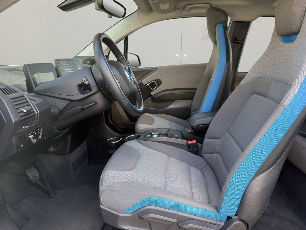 BMW i3 120 Ah-image-4