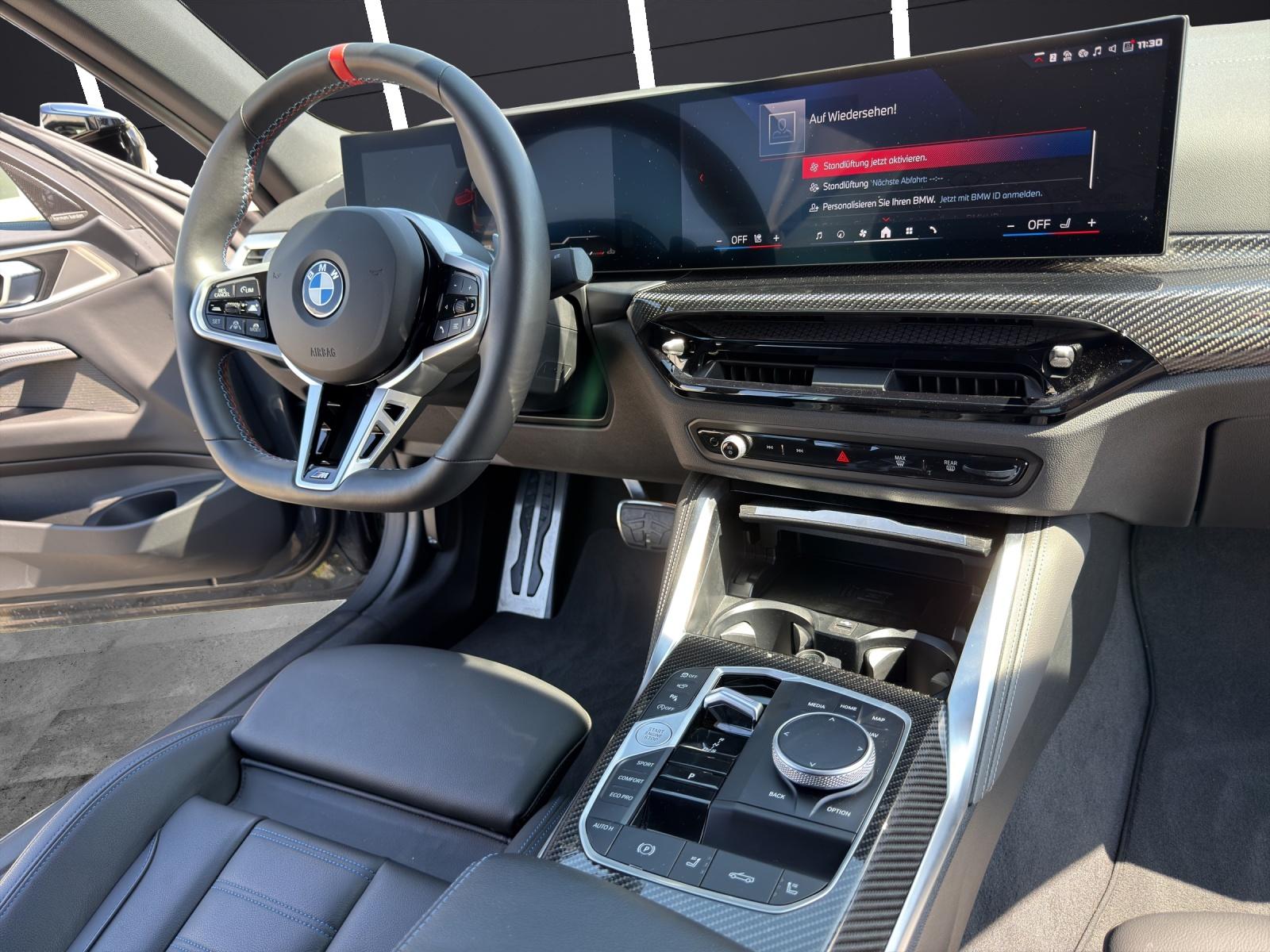 BMW M440i xDrive Cabrio-image-12