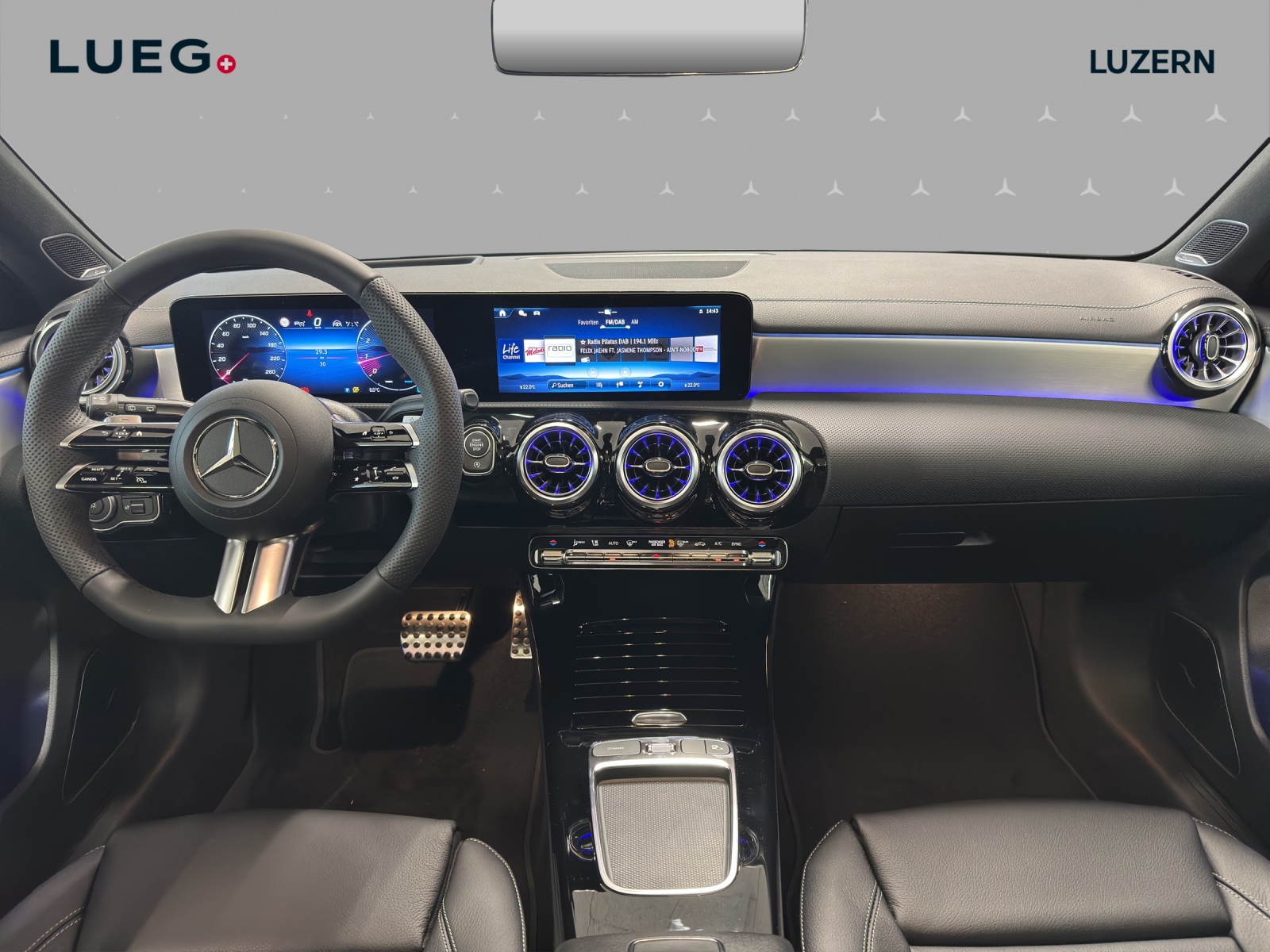 MERCEDES-BENZ A 220 4Matic 8G-DCT-image-12