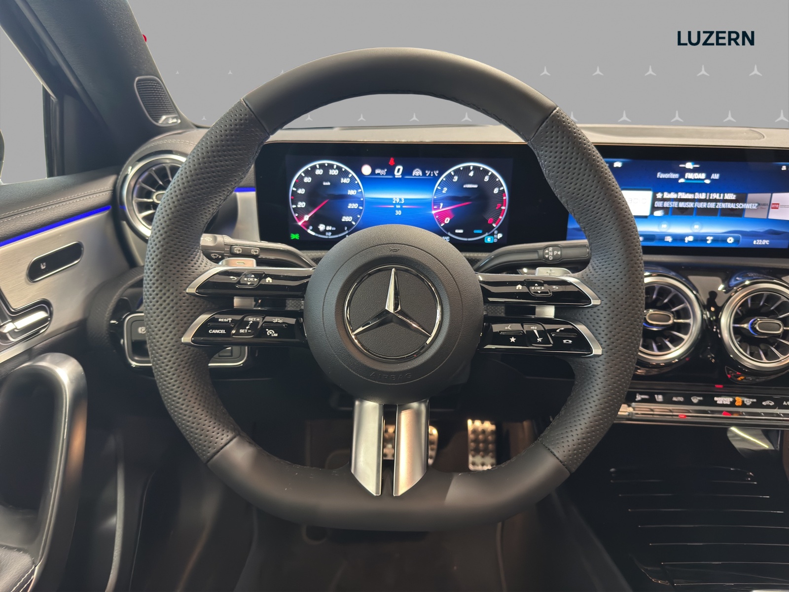 MERCEDES-BENZ A 220 4Matic 8G-DCT-image-11