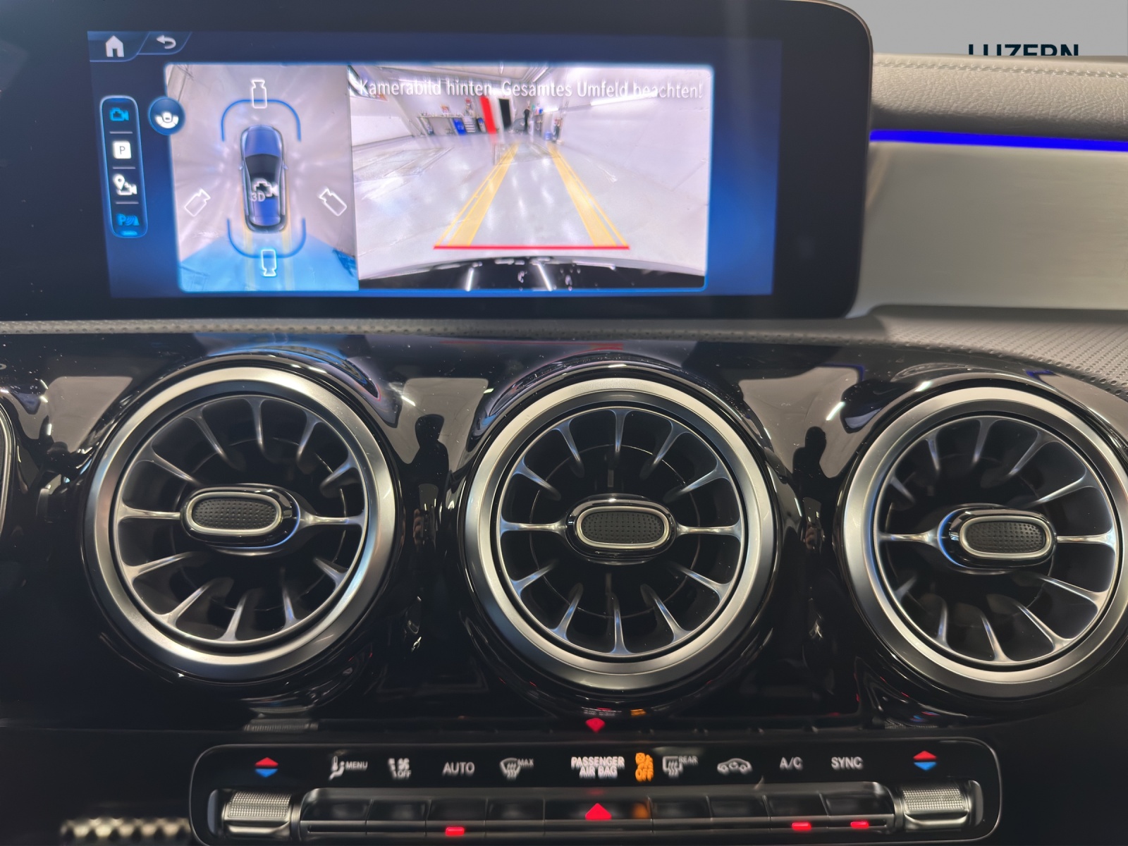 MERCEDES-BENZ A 220 4Matic 8G-DCT-image-13