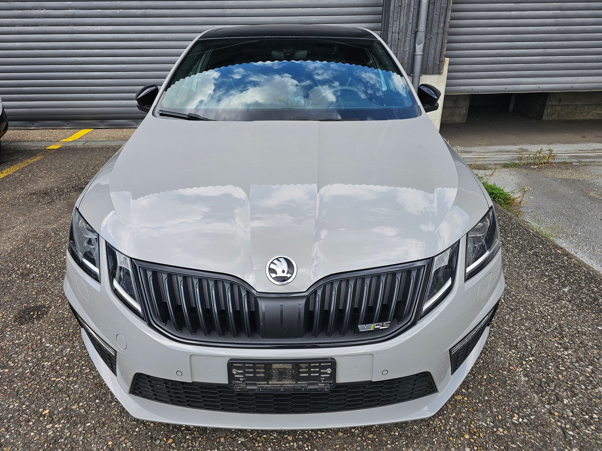 SKODA Octavia Combi 2.0 TSI RS-image-0