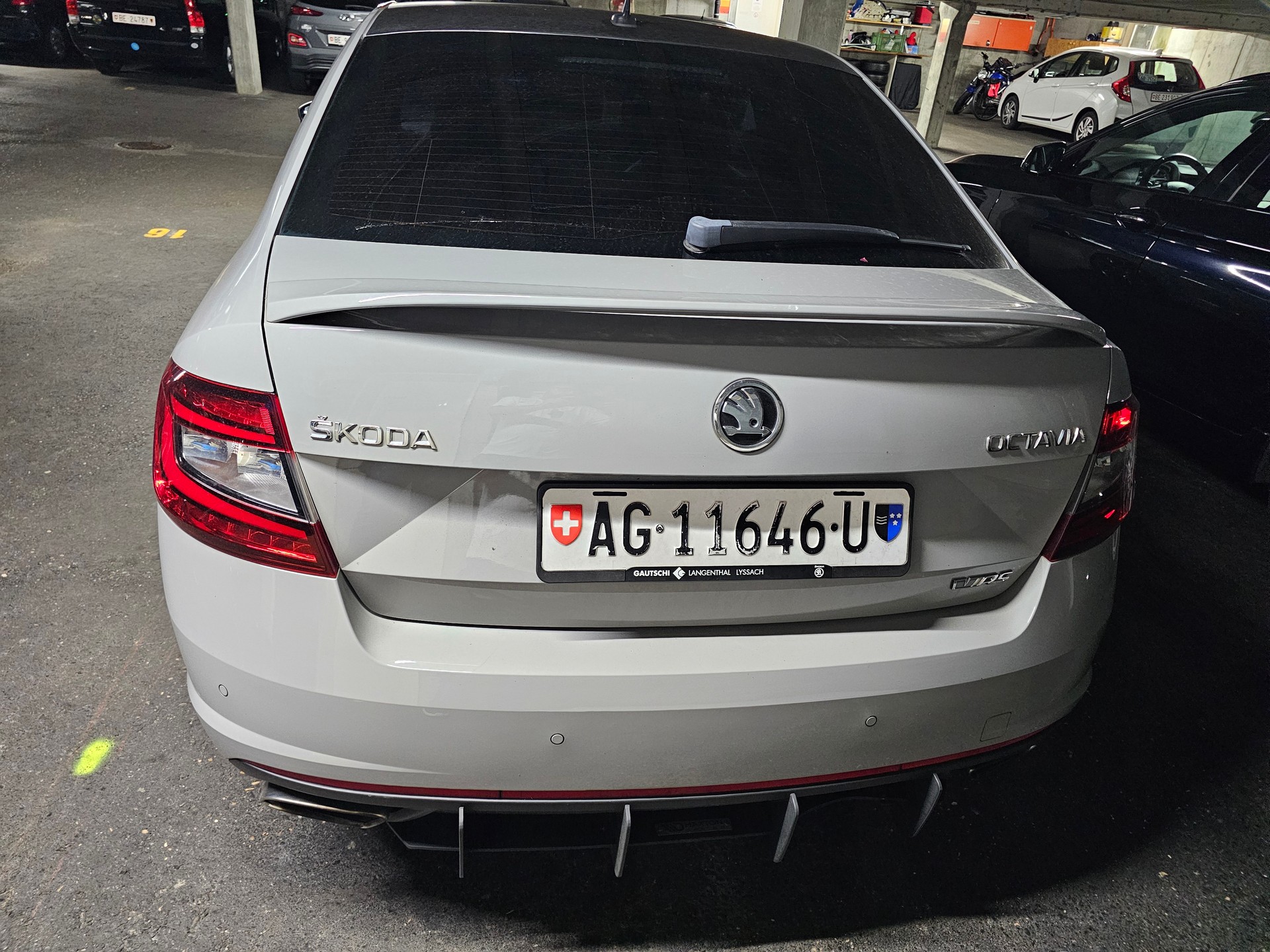 SKODA Octavia Combi 2.0 TSI RS-image-7