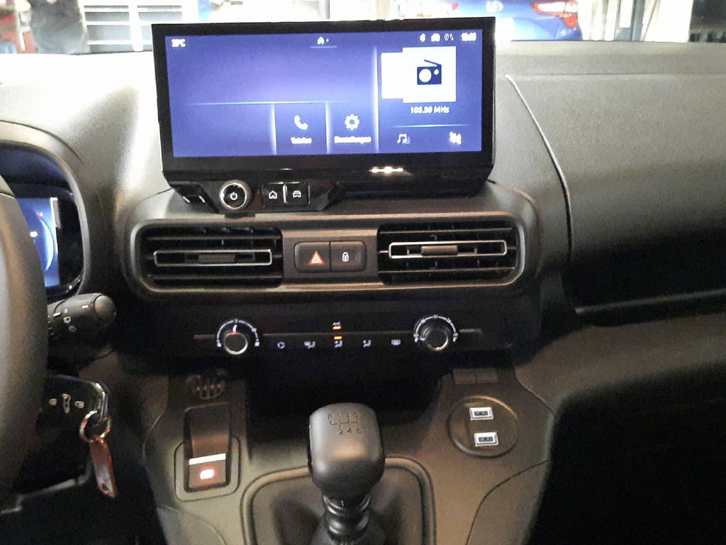TOYOTA PROACE CITY Van L1 1.2 Active-image-12
