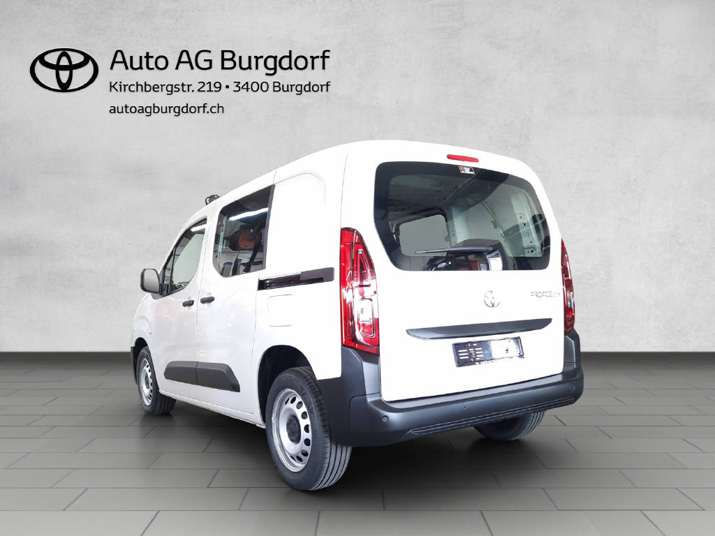 TOYOTA PROACE CITY Van L1 1.2 Active-image-2